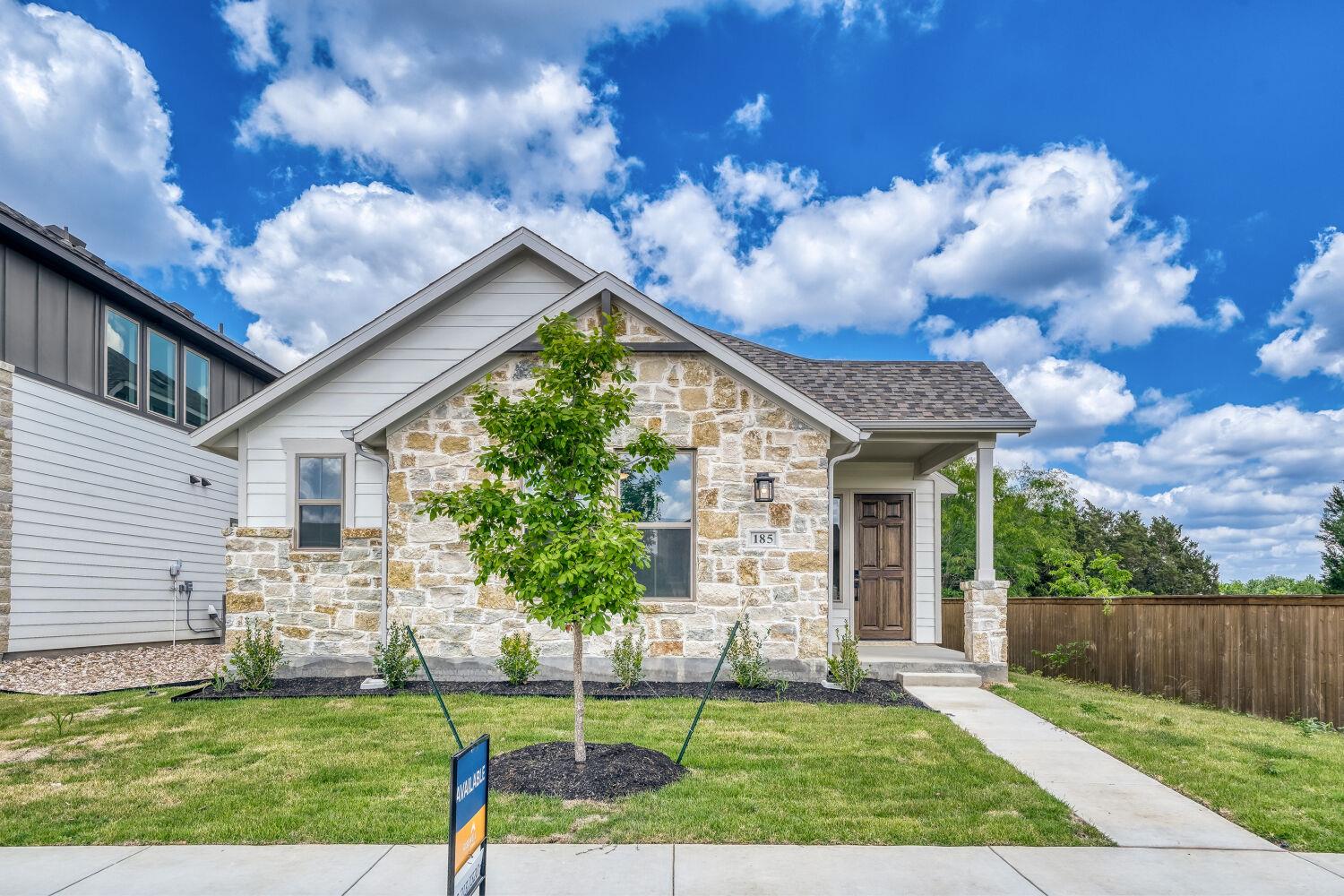 185 International St, Buda, TX 78610