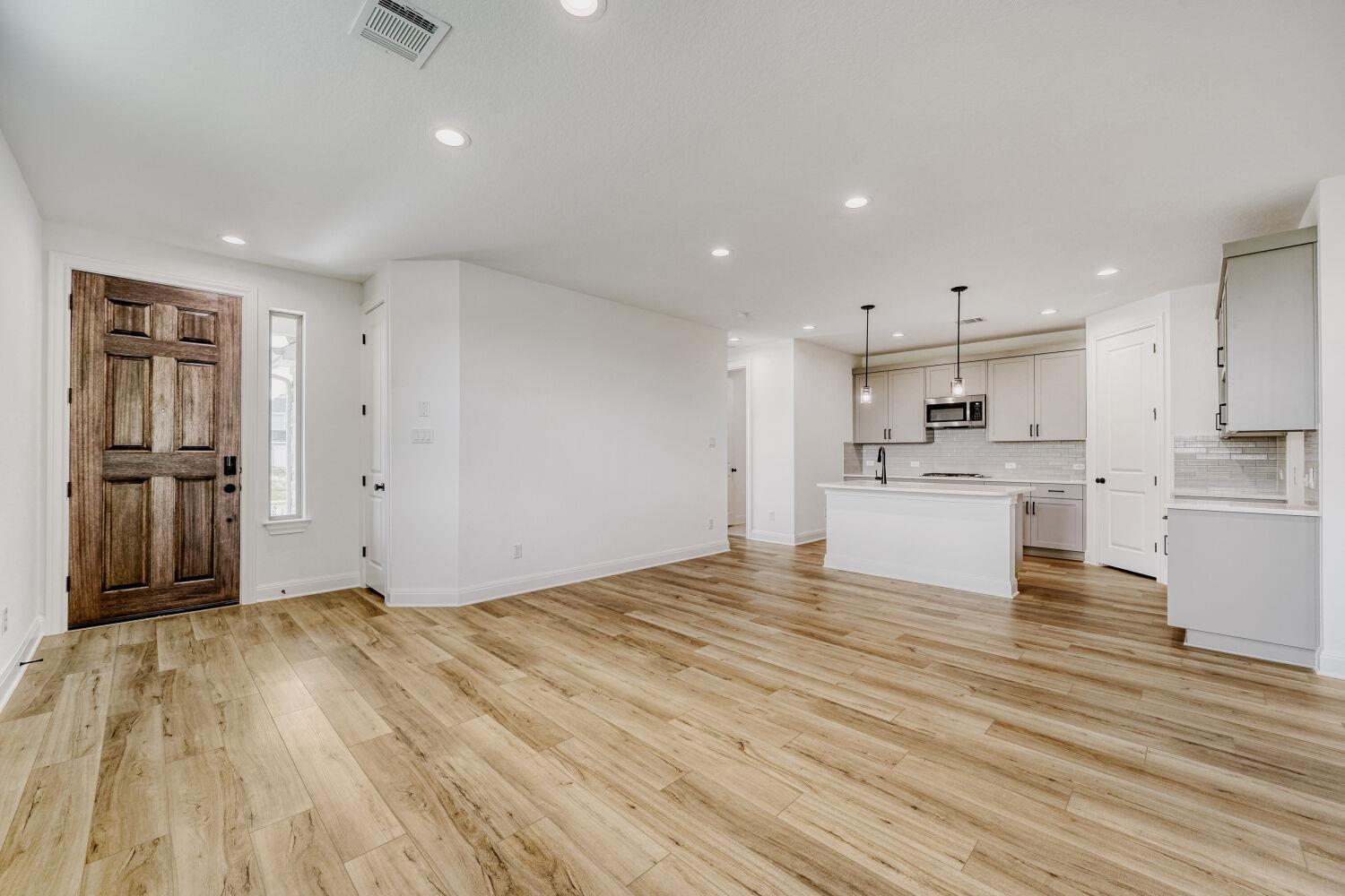 185 International St, Buda, TX 78610