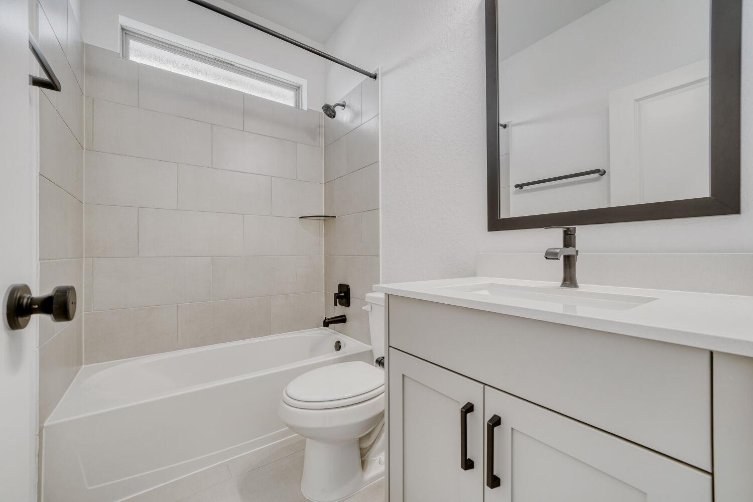 185 International St, Buda, TX 78610