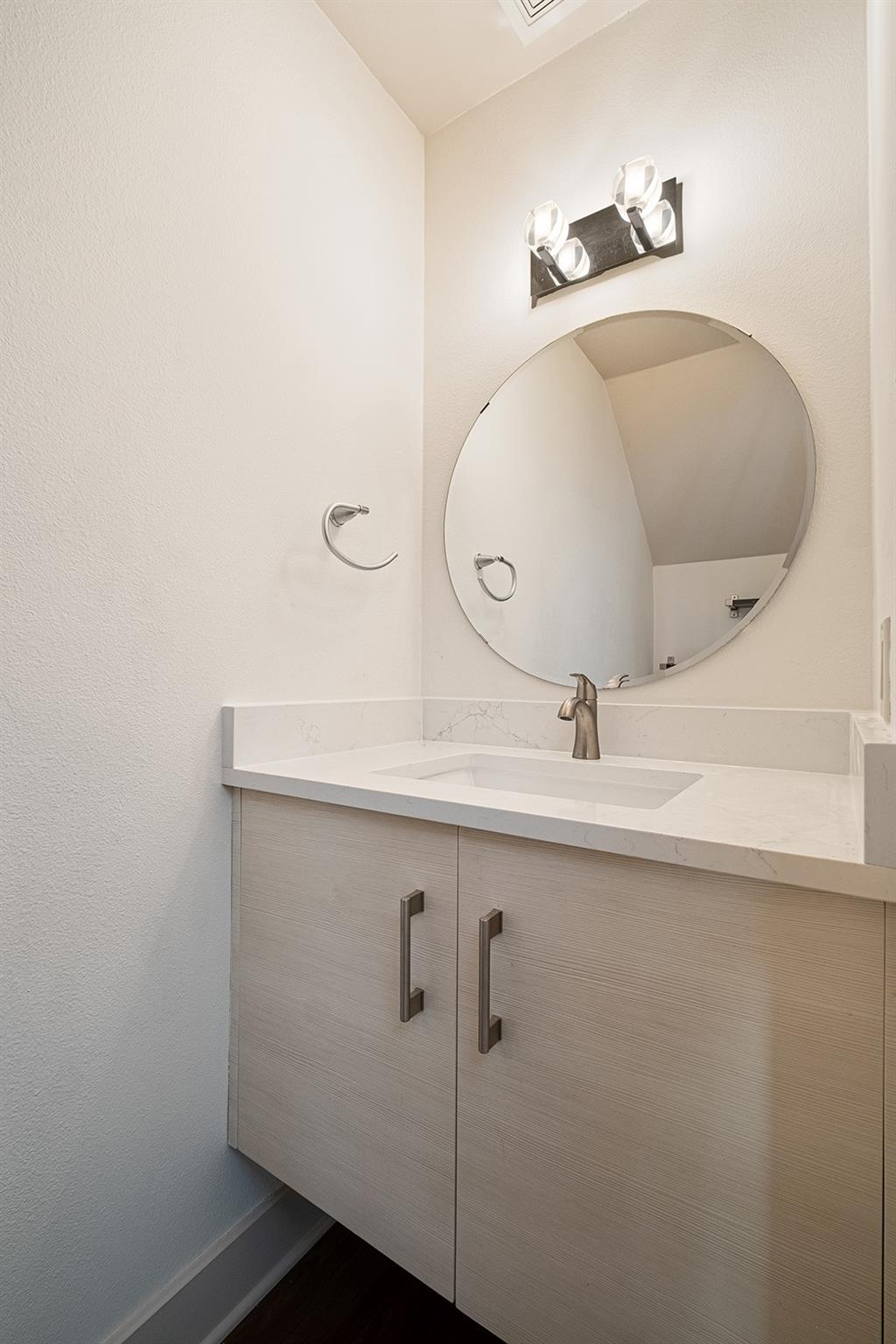 1101 Grove Blvd # 304, Austin, TX 78741