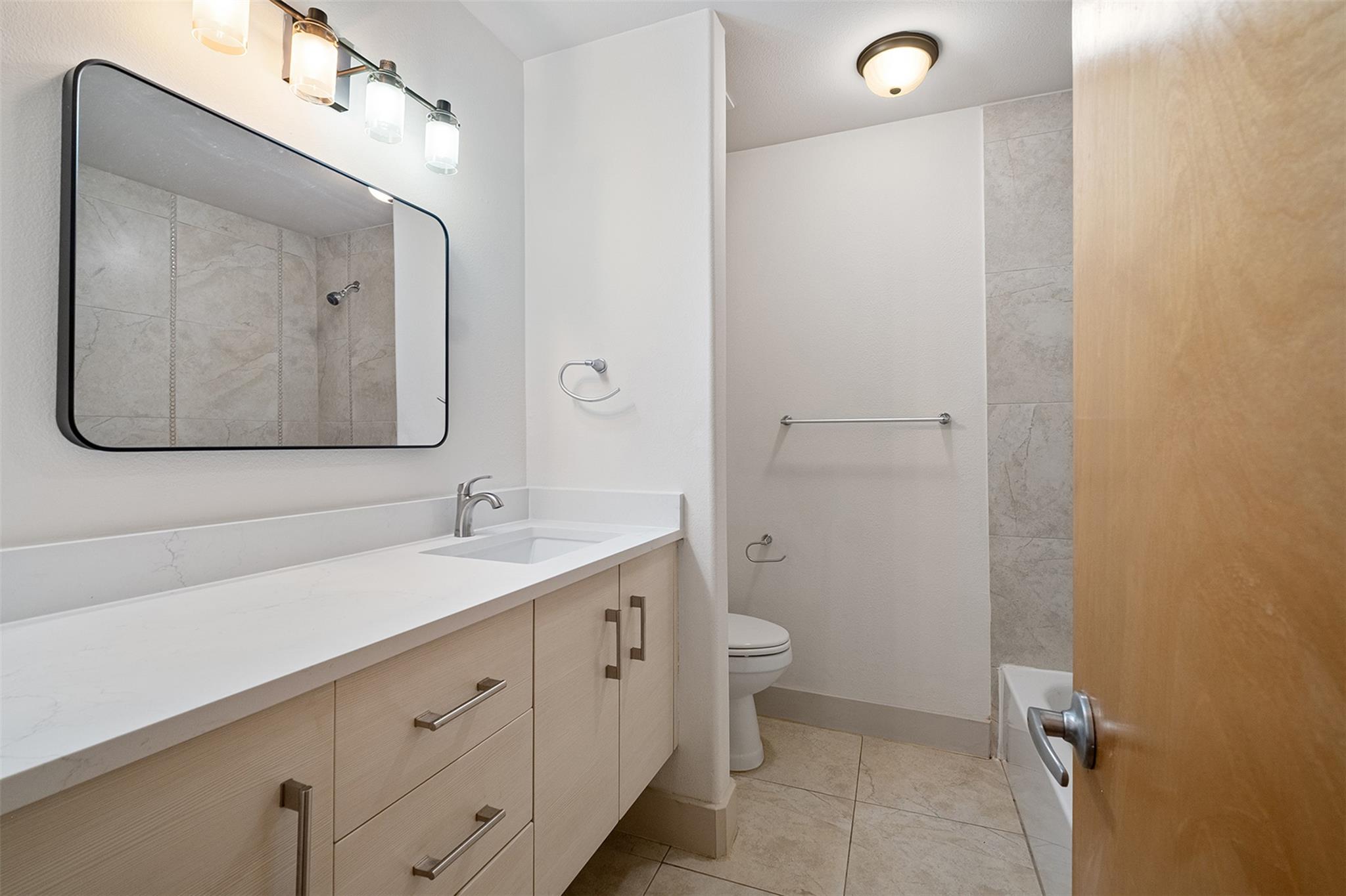 1101 Grove Blvd # 304, Austin, TX 78741