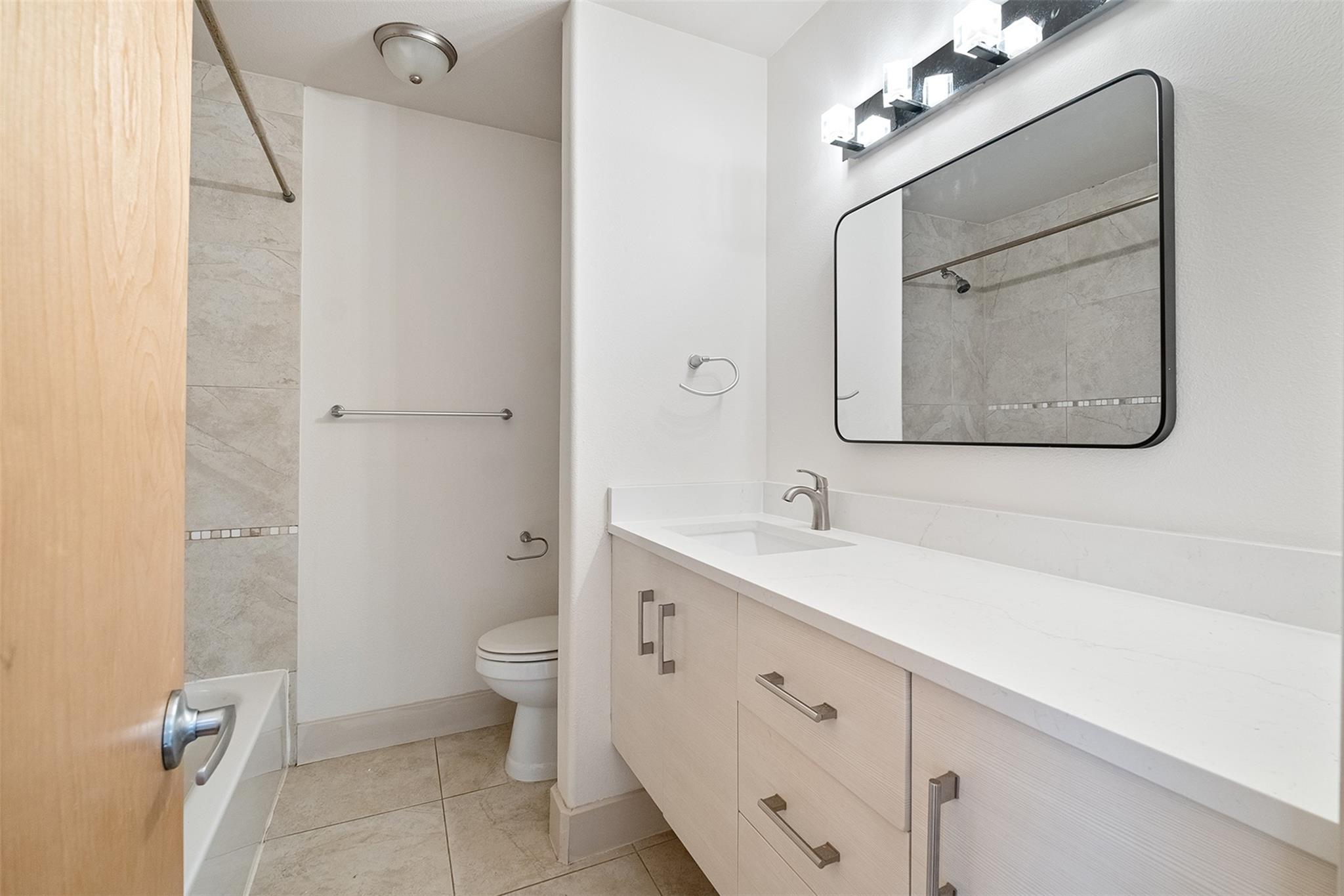 1101 Grove Blvd # 304, Austin, TX 78741