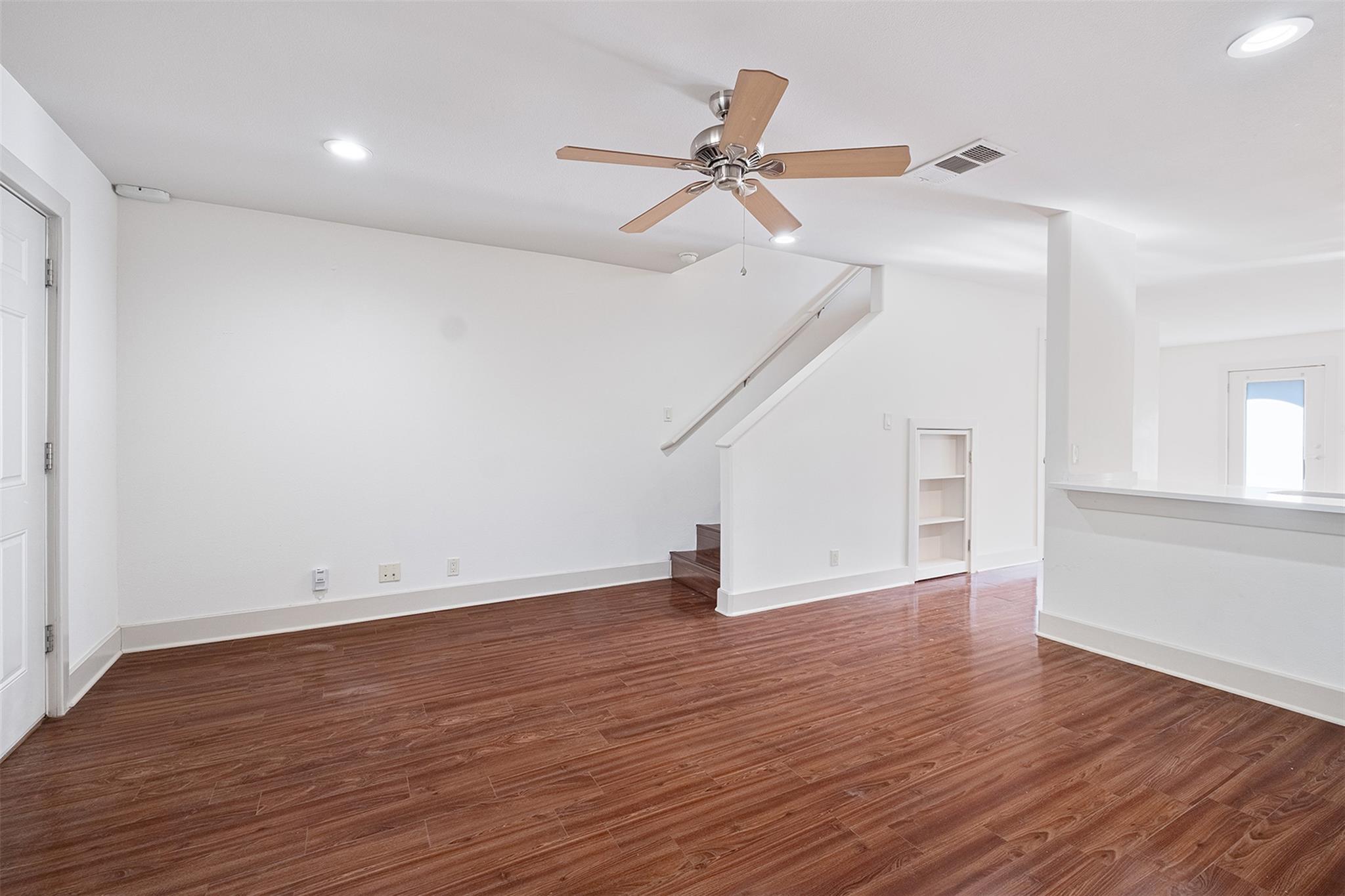 1101 Grove Blvd # 304, Austin, TX 78741