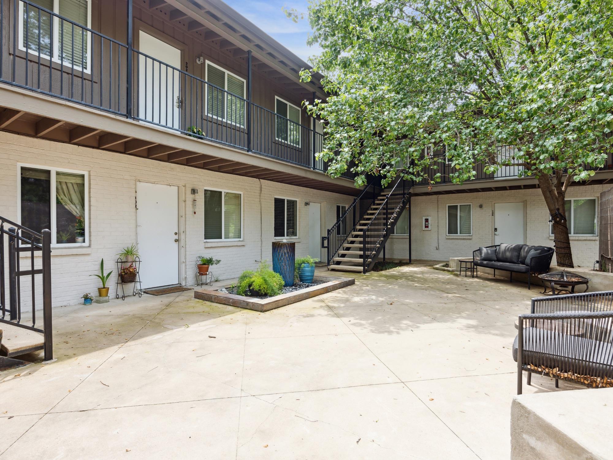 1503 W 9th St # 204, Austin, TX 78703