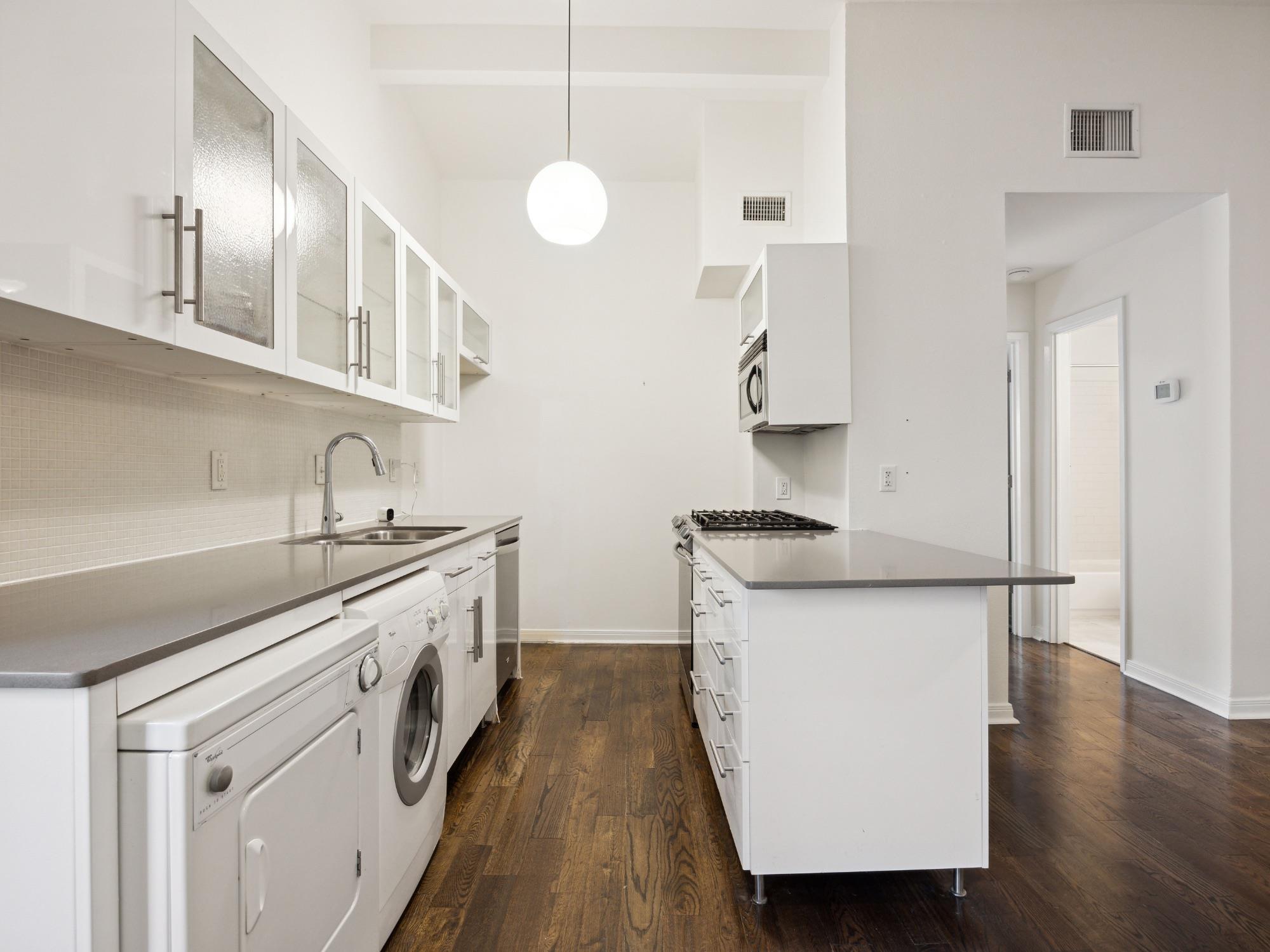1503 W 9th St # 204, Austin, TX 78703