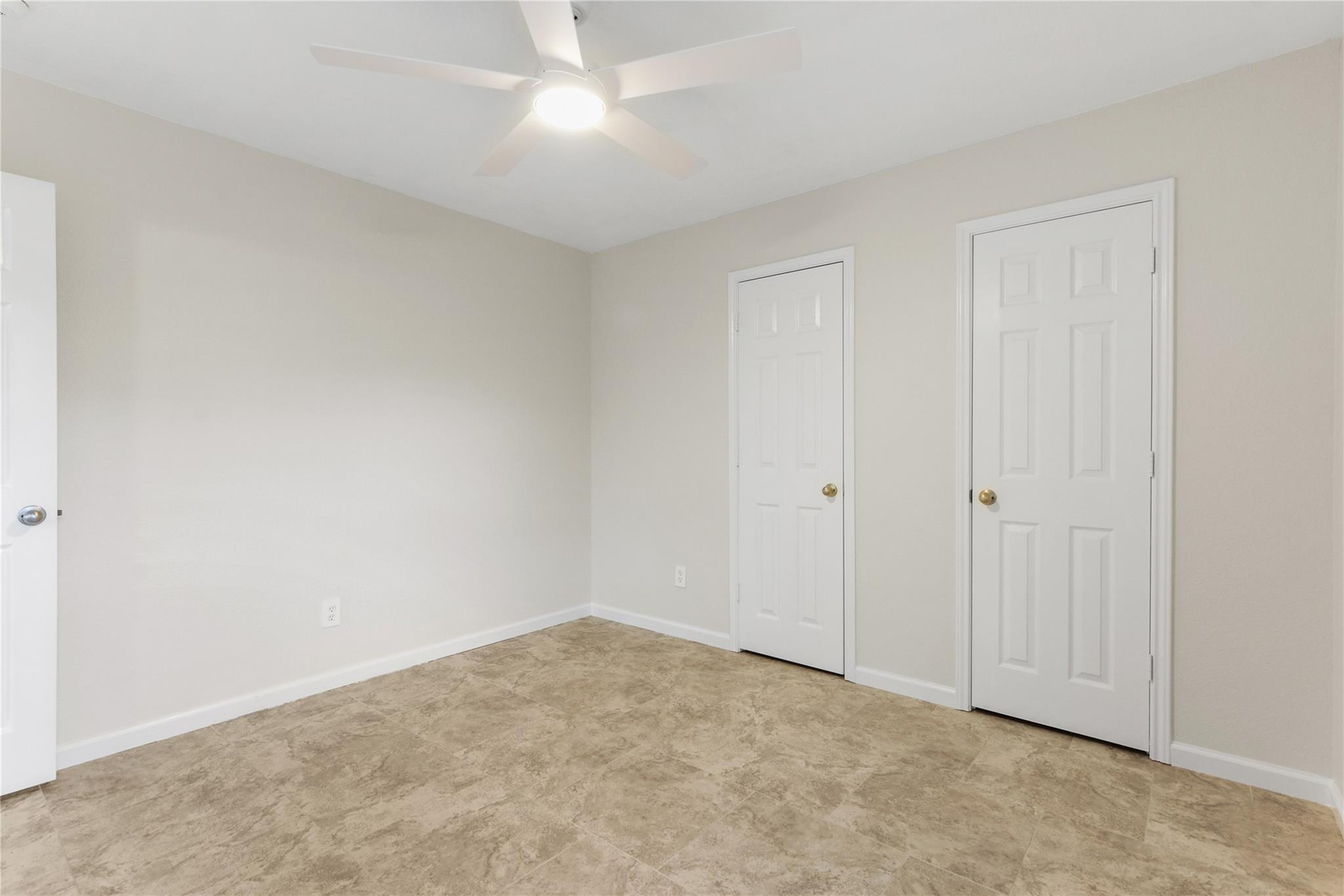 1104 Cliffview Dr, Spicewood, TX 78669