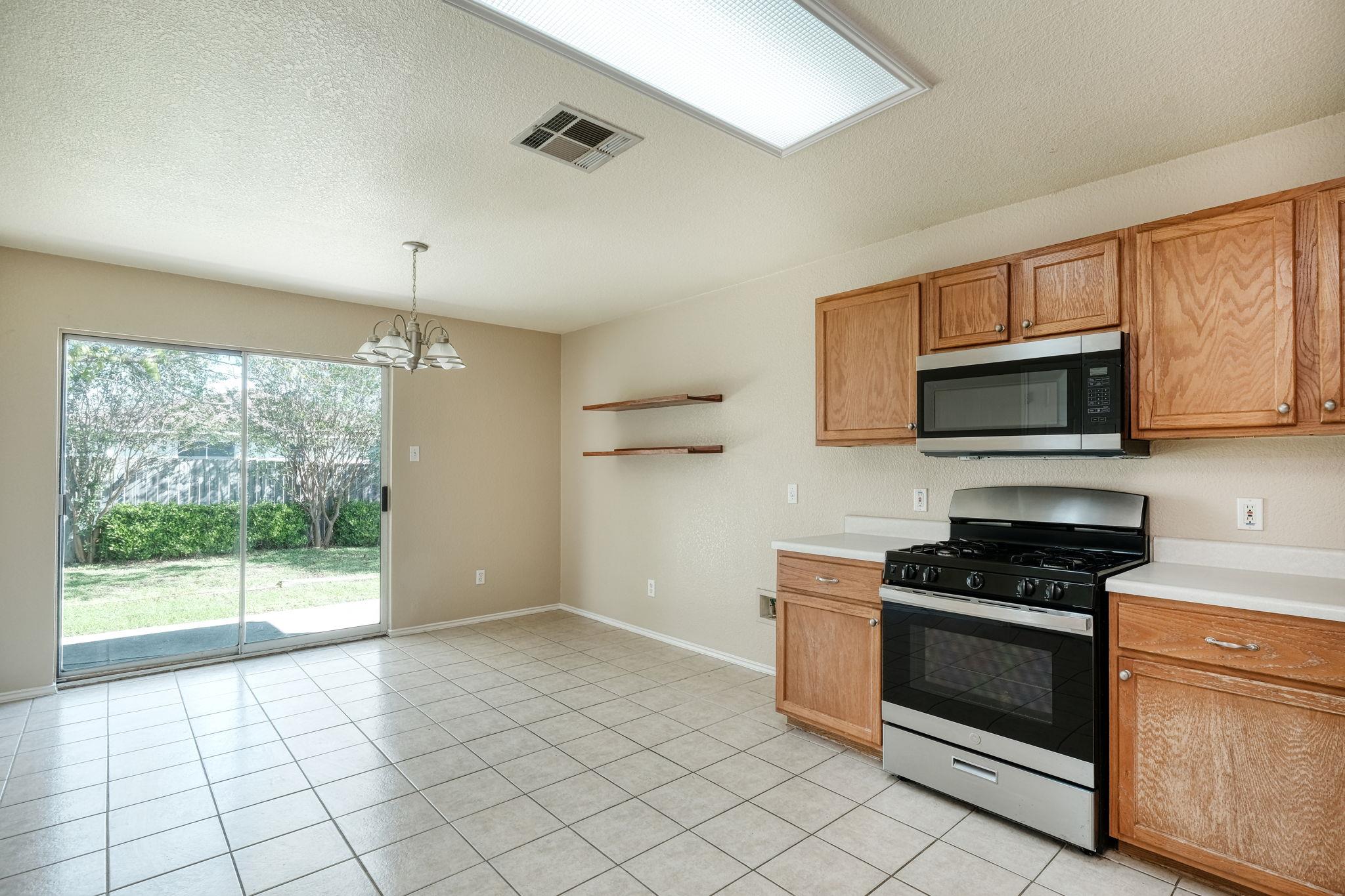 124 Hunter Rex Way, Kyle, TX 78640