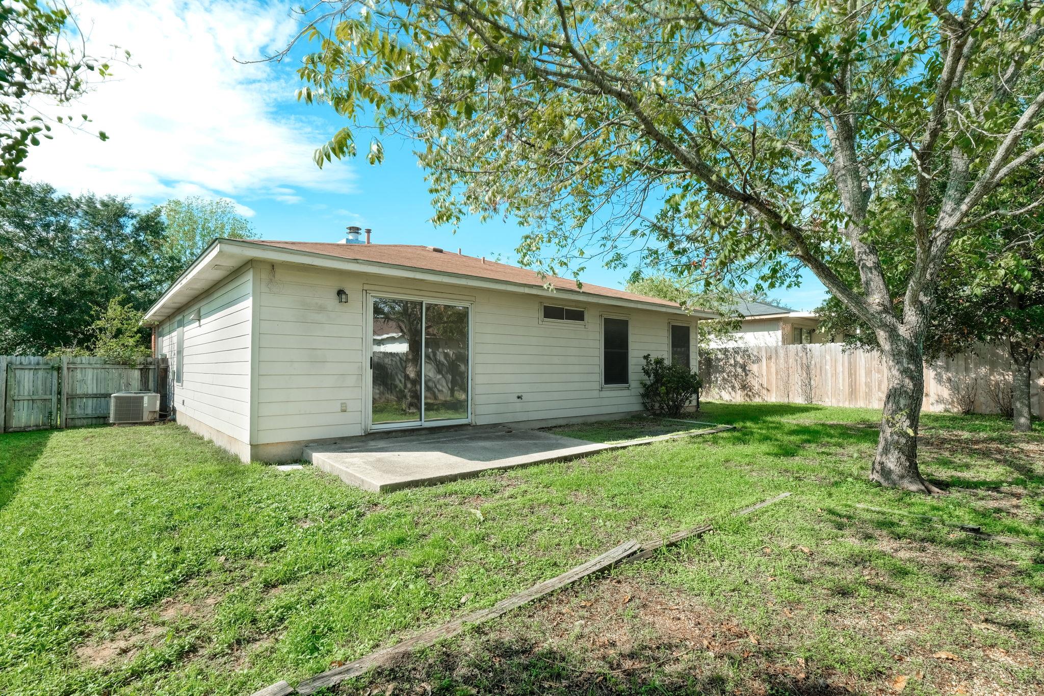 124 Hunter Rex Way, Kyle, TX 78640