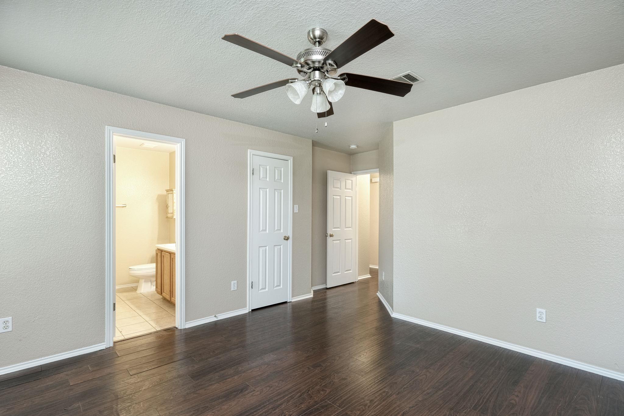 124 Hunter Rex Way, Kyle, TX 78640