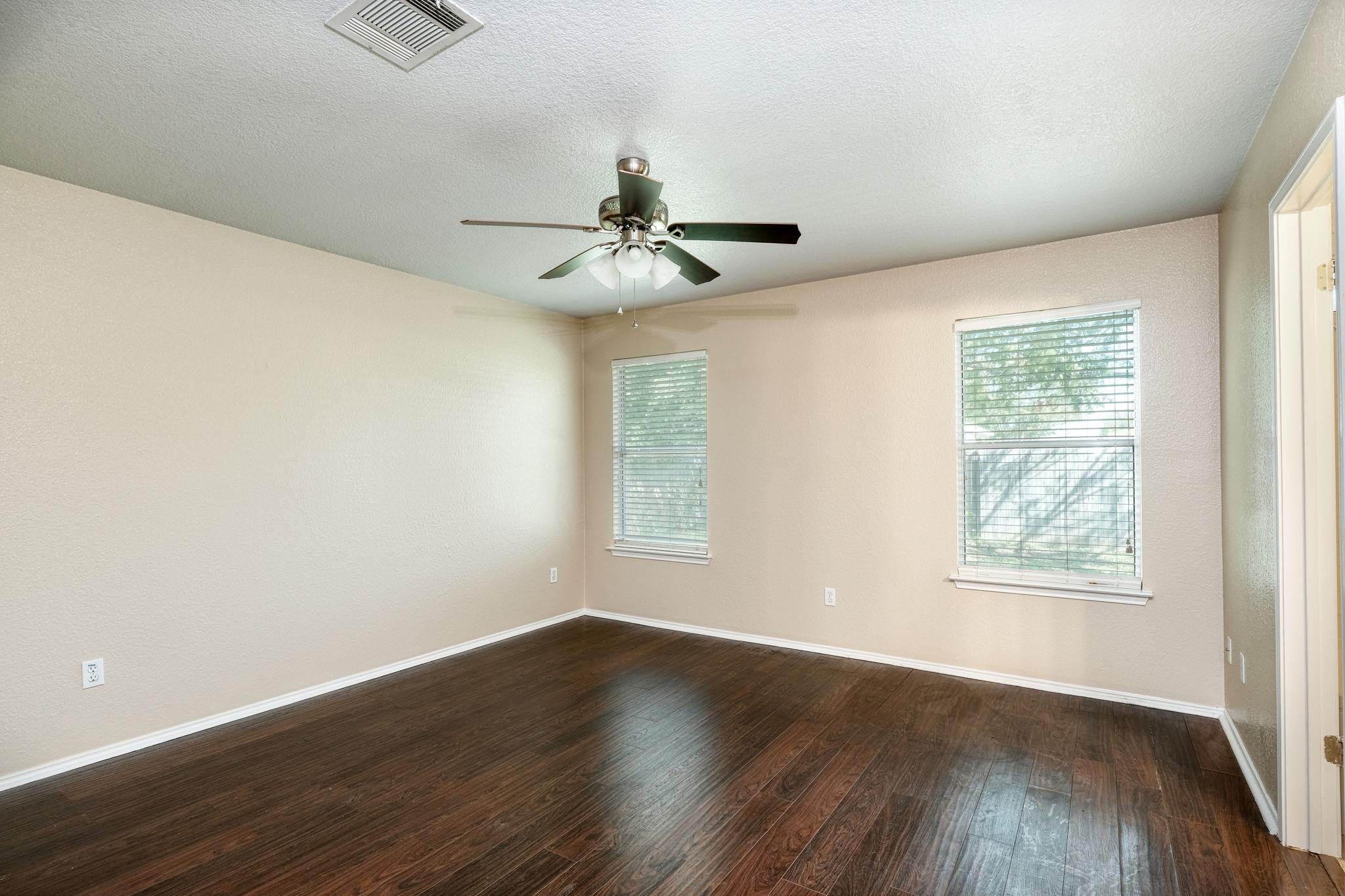 124 Hunter Rex Way, Kyle, TX 78640