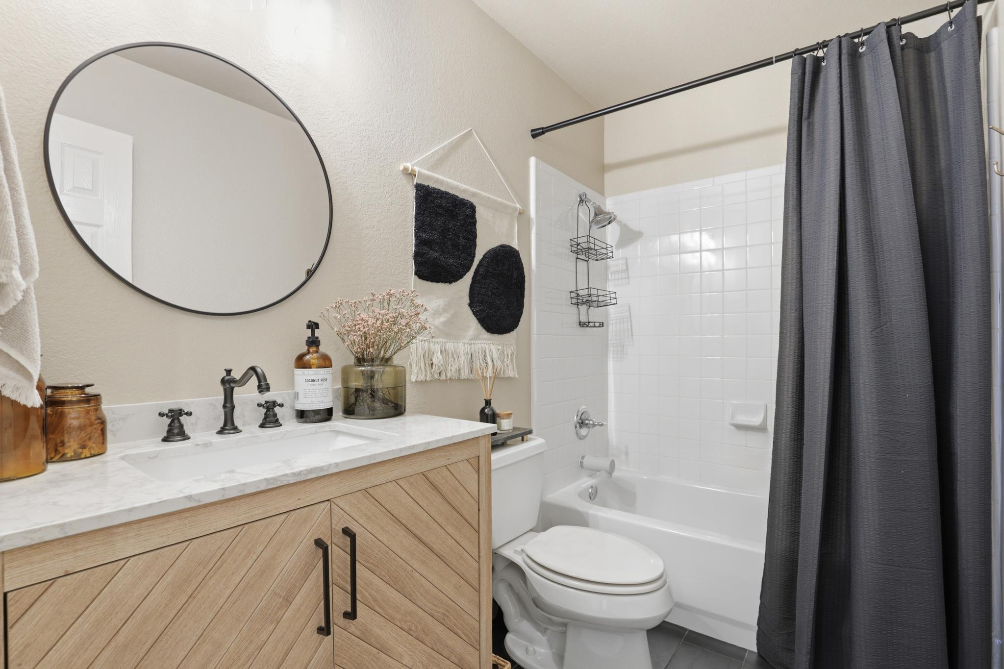 13625 Campesina Dr, Austin, TX 78727