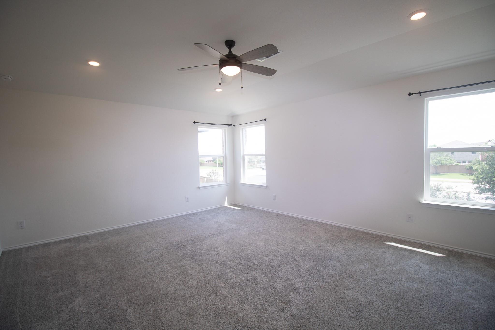 2105 Ebony Dove St, Round Rock, TX 78664