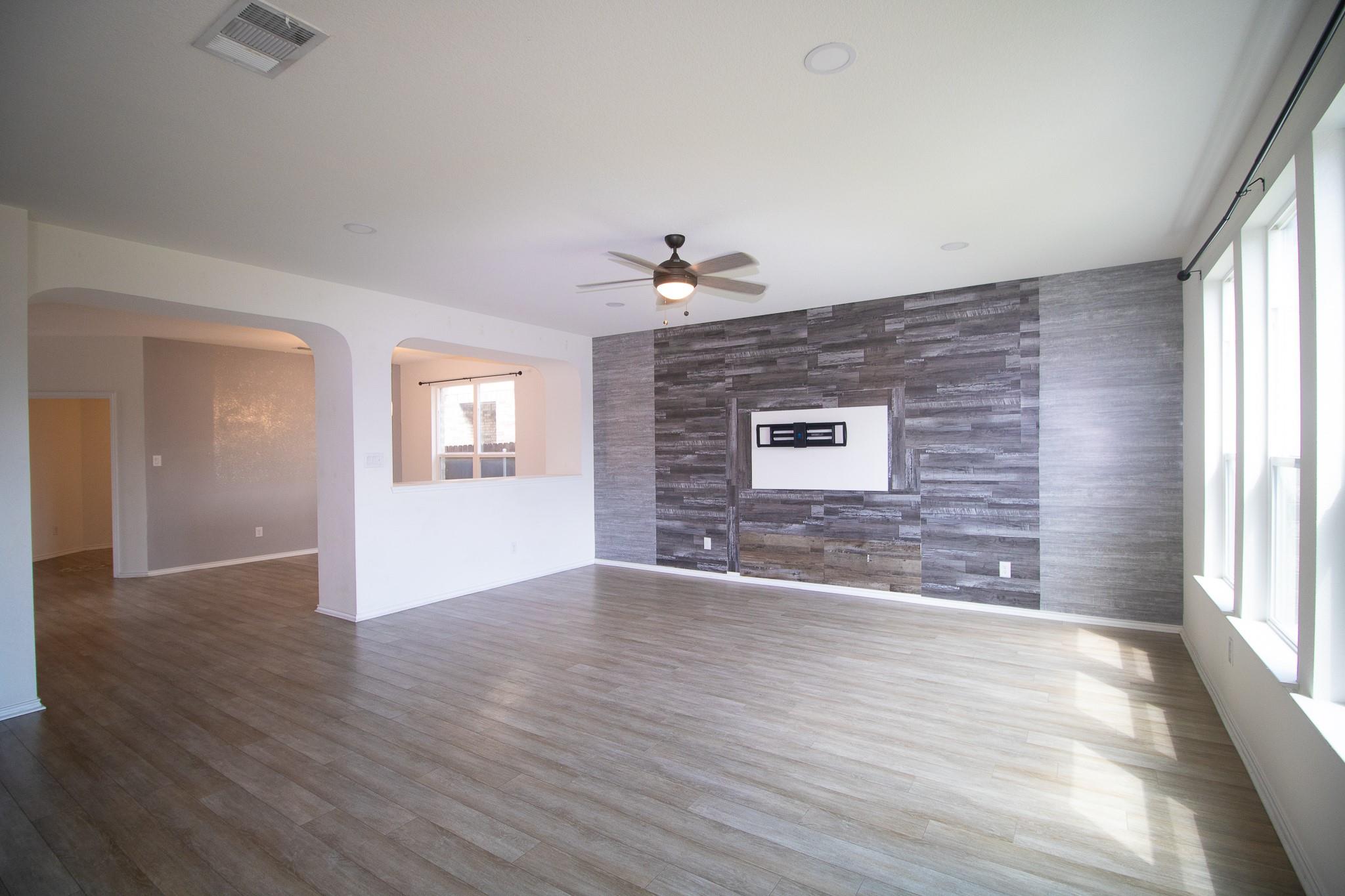 2105 Ebony Dove St, Round Rock, TX 78664
