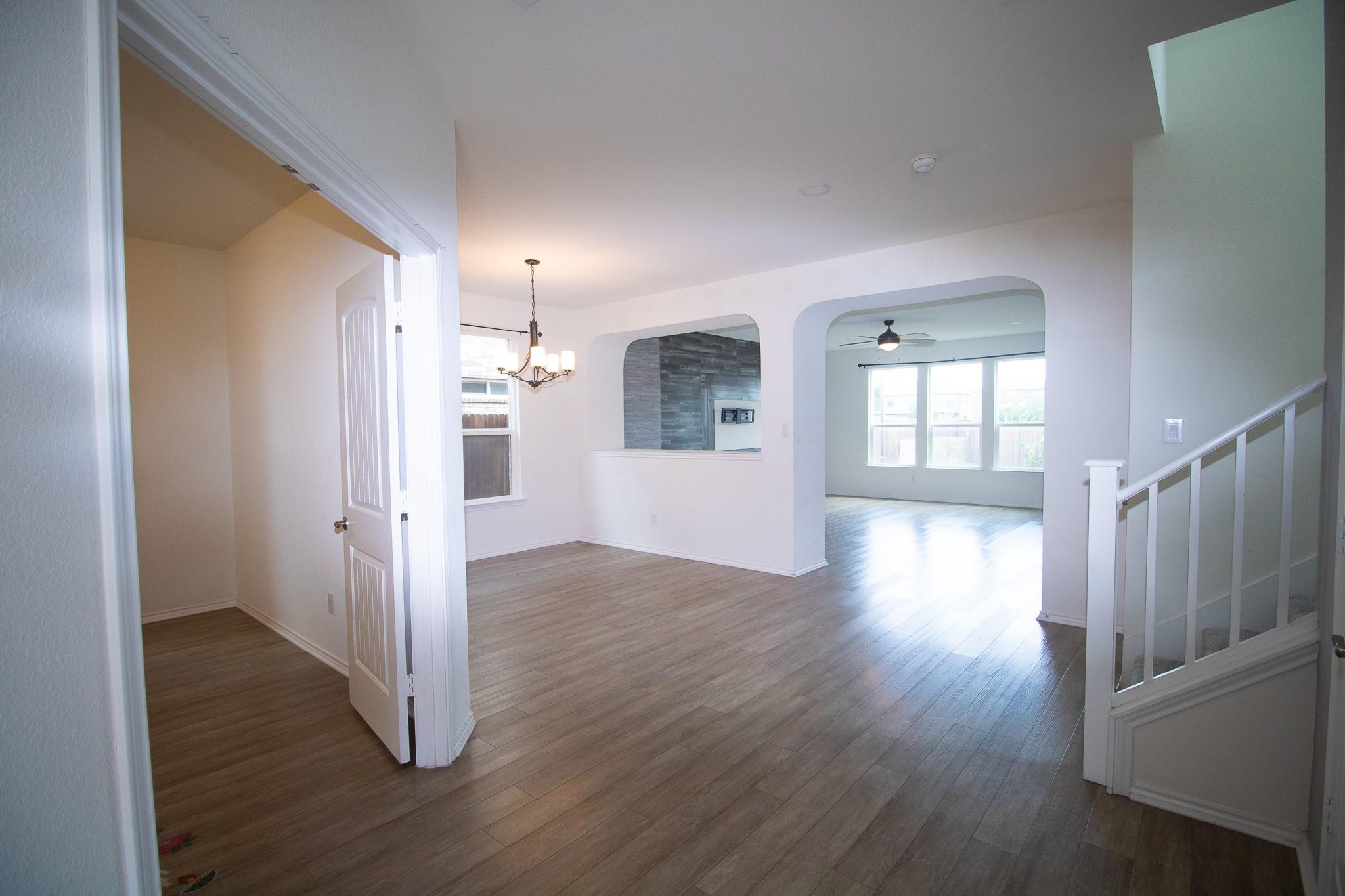 2105 Ebony Dove St, Round Rock, TX 78664