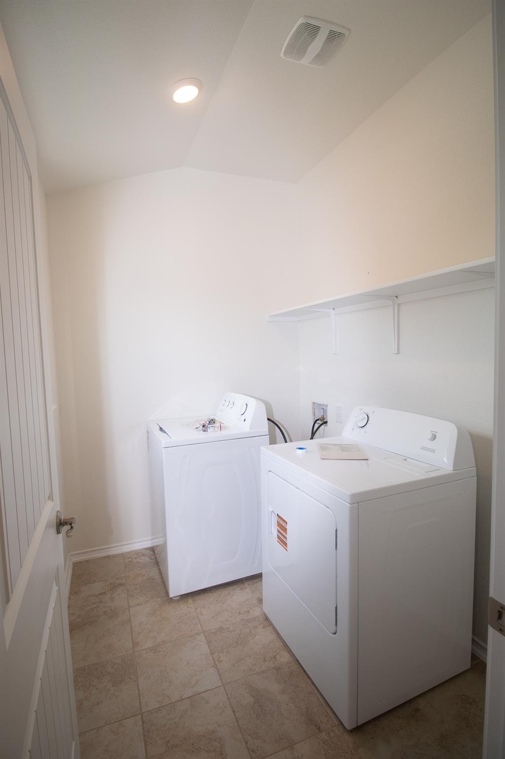 2105 Ebony Dove St, Round Rock, TX 78664