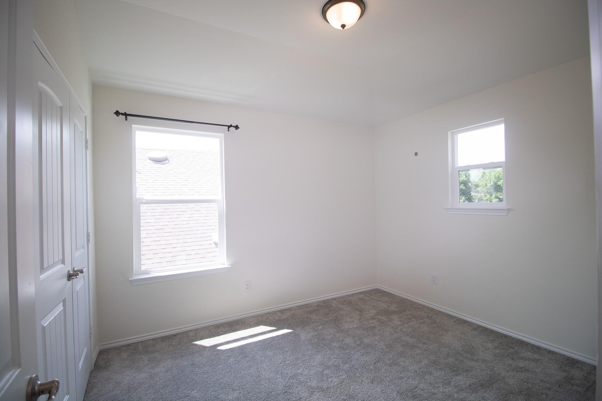 2105 Ebony Dove St, Round Rock, TX 78664