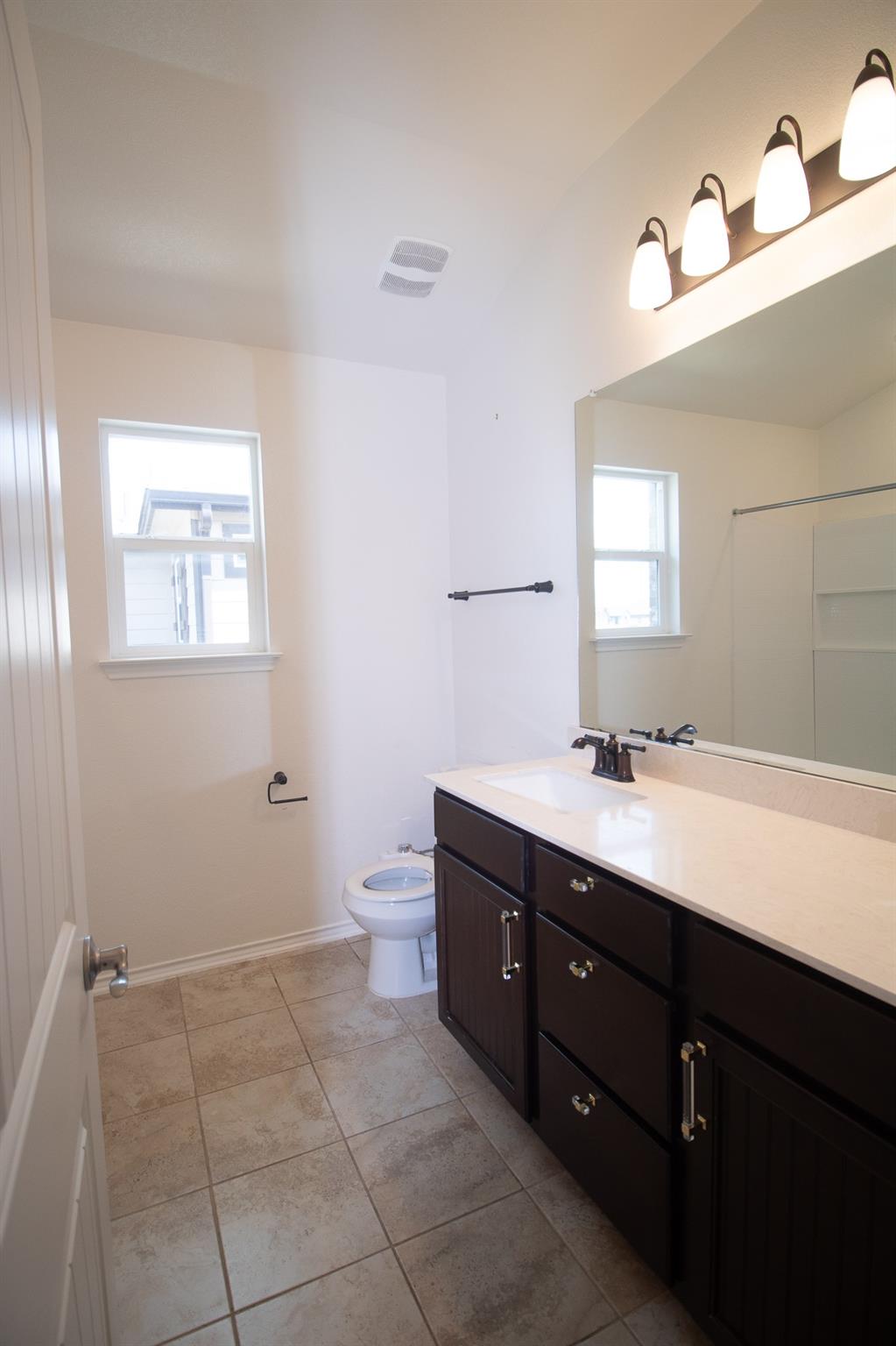 2105 Ebony Dove St, Round Rock, TX 78664