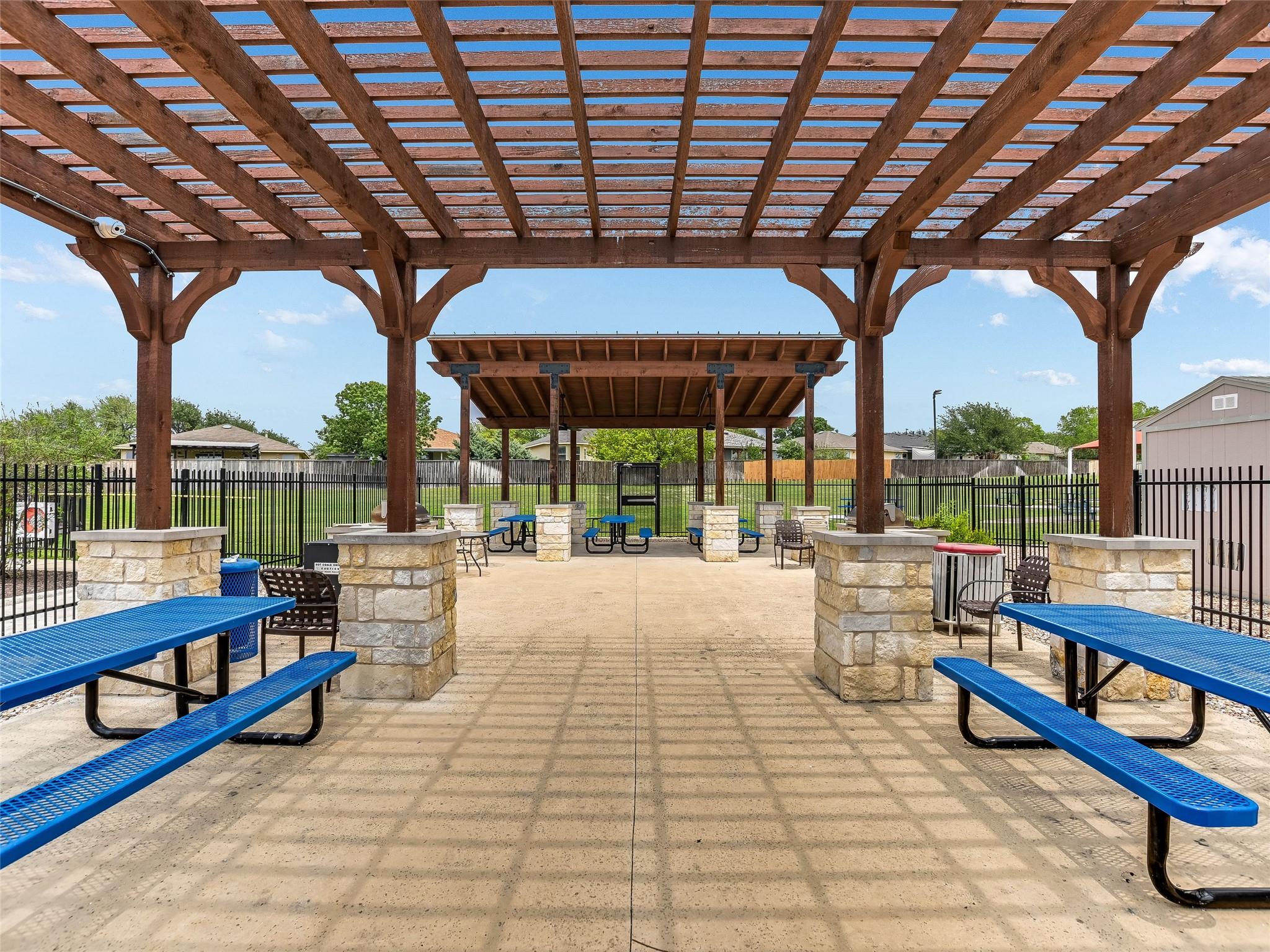 300 Wapiti Rd, Buda, TX 78610
