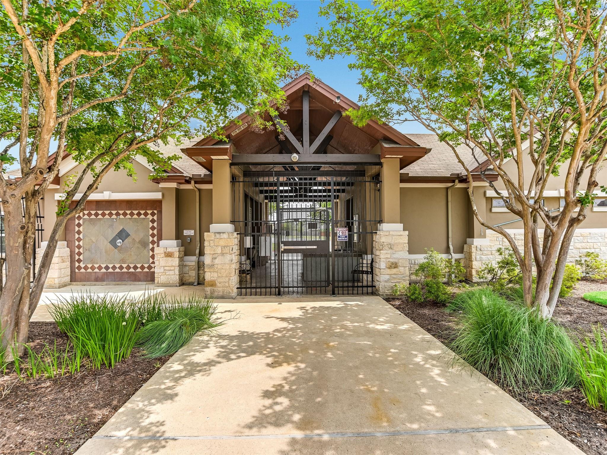 300 Wapiti Rd, Buda, TX 78610