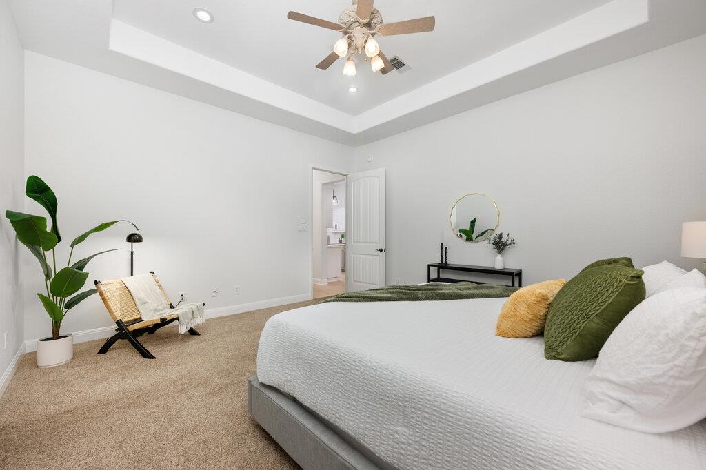 231 Neal Dr, Liberty Hill, TX 78642