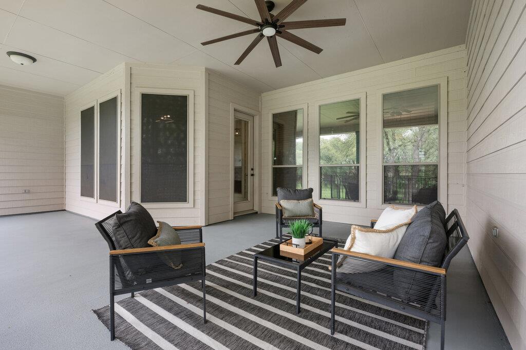 231 Neal Dr, Liberty Hill, TX 78642