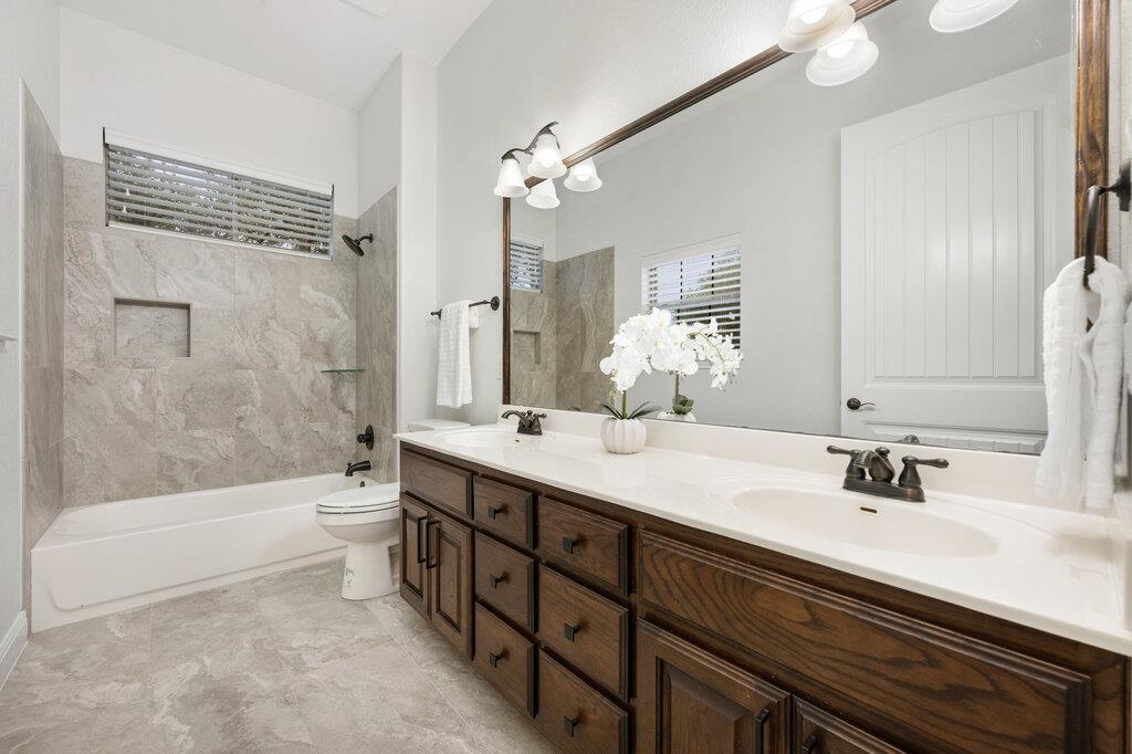231 Neal Dr, Liberty Hill, TX 78642