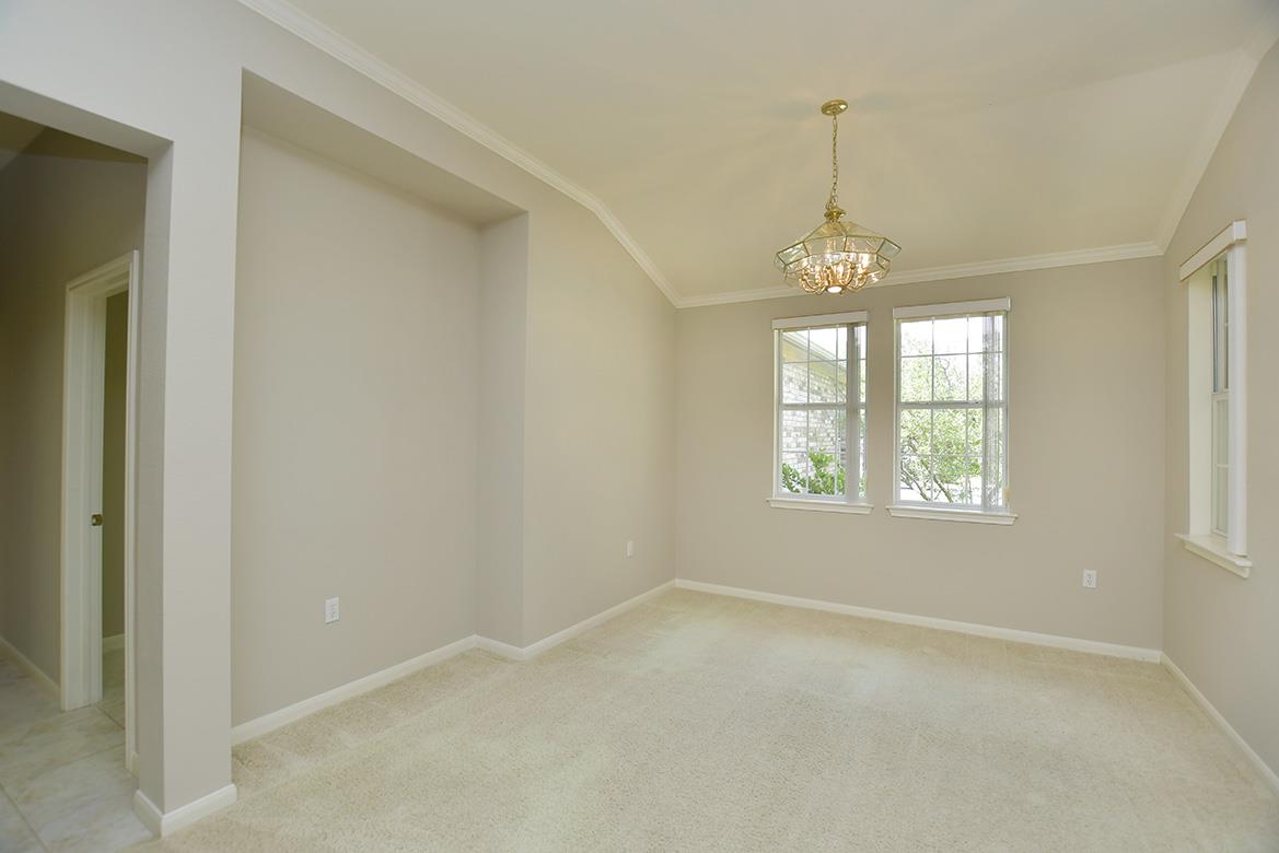 114 Lone Star Dr, Georgetown, TX 78633