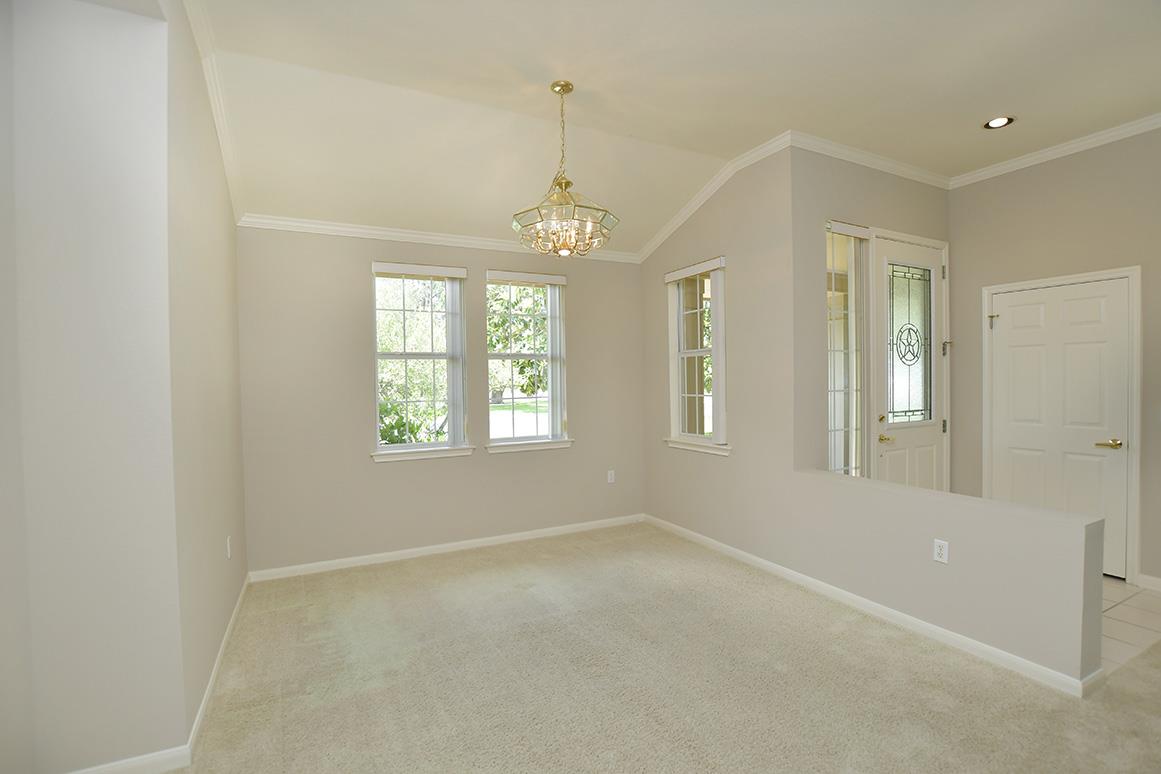 114 Lone Star Dr, Georgetown, TX 78633
