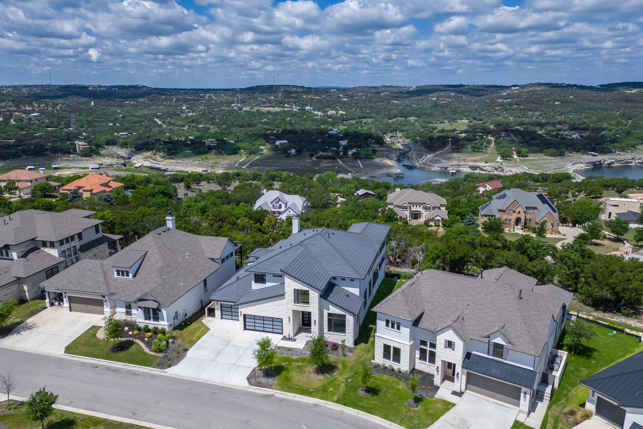 2502 Sunset Vista Cir, Spicewood, TX 78669