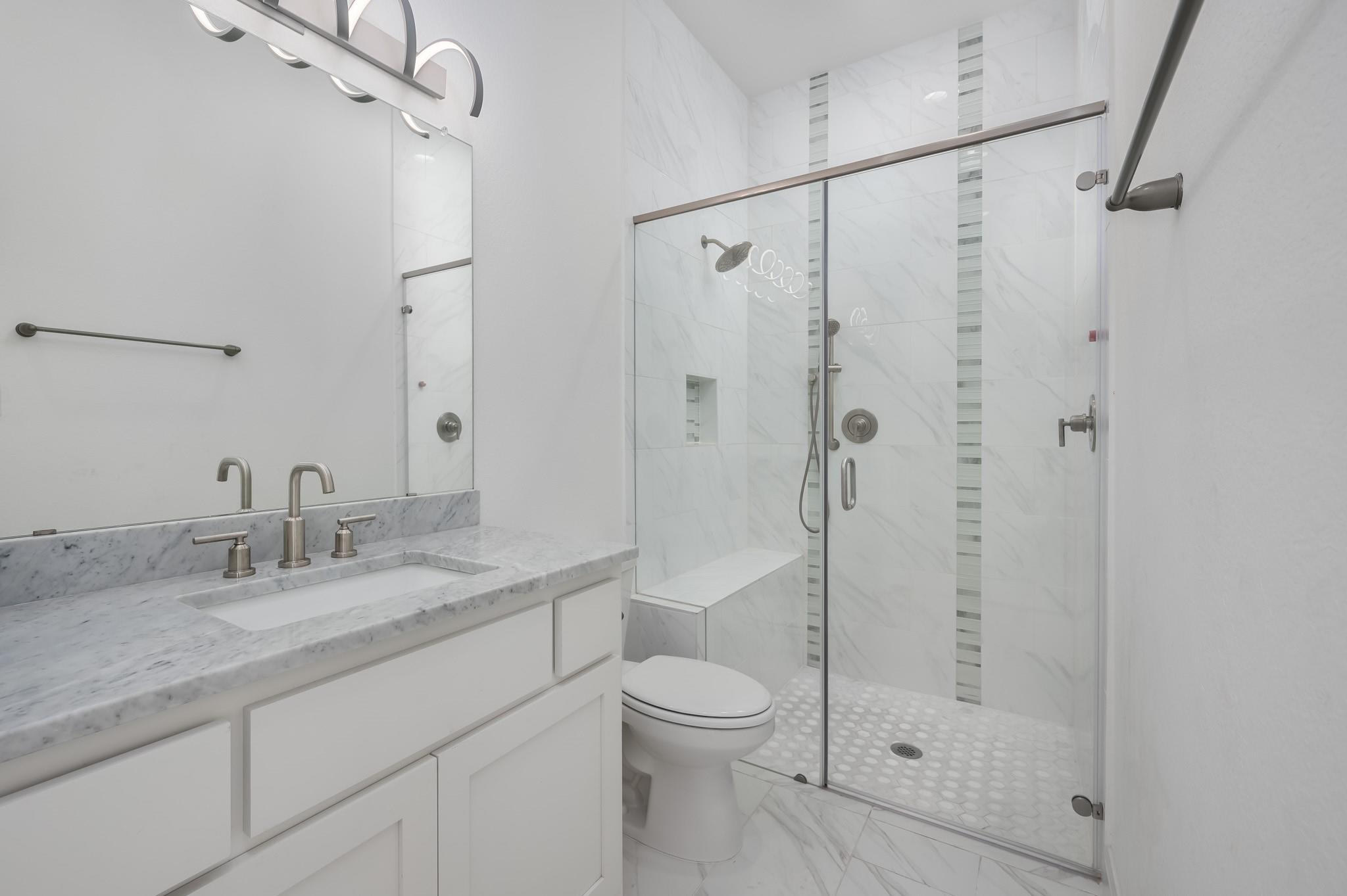 2502 Sunset Vista Cir, Spicewood, TX 78669