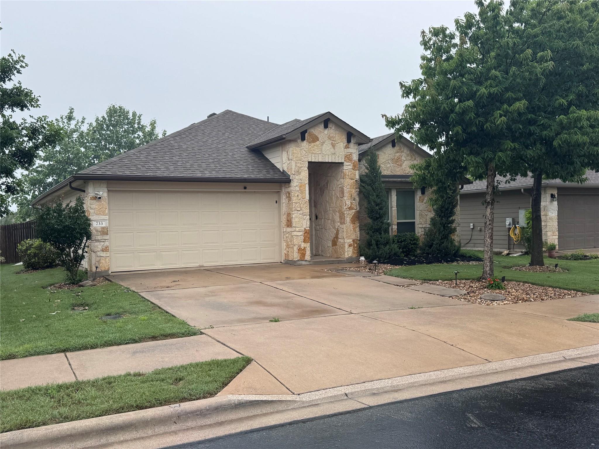 733 Pinnacle Dr, Georgetown, TX 78626