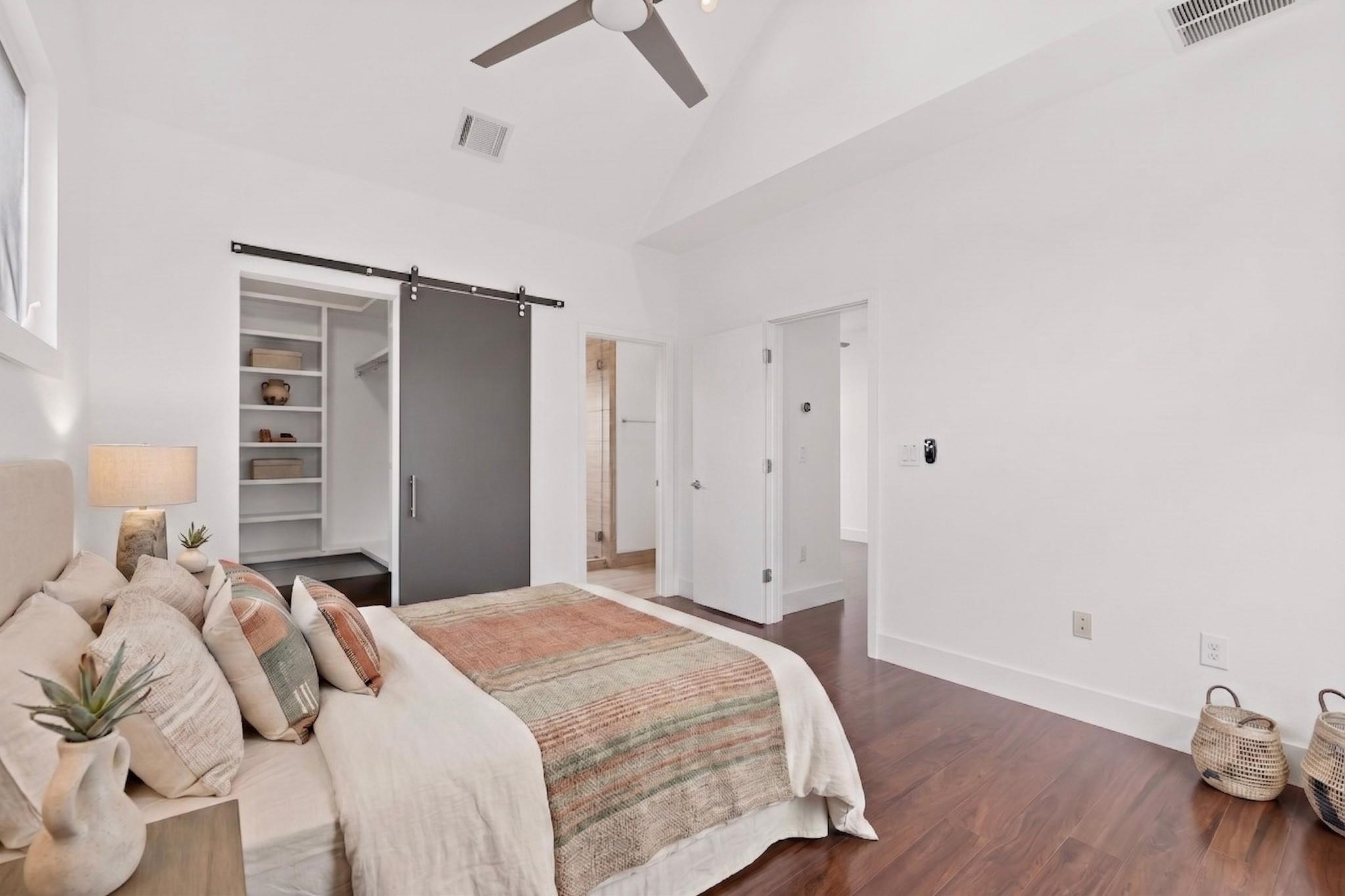 400 W 51 St # A, Austin, TX 78751