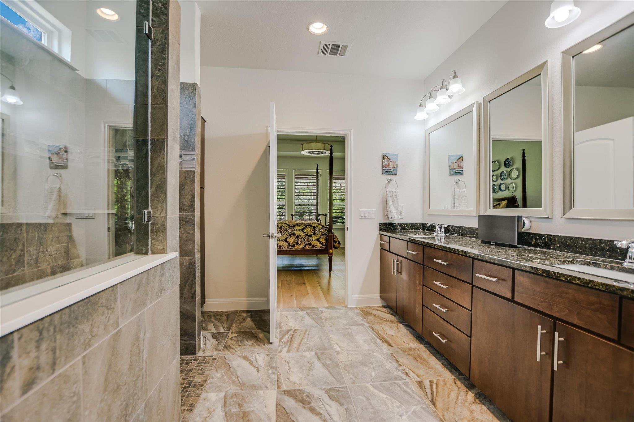 906 Holiday Creek Ln, Georgetown, TX 78633