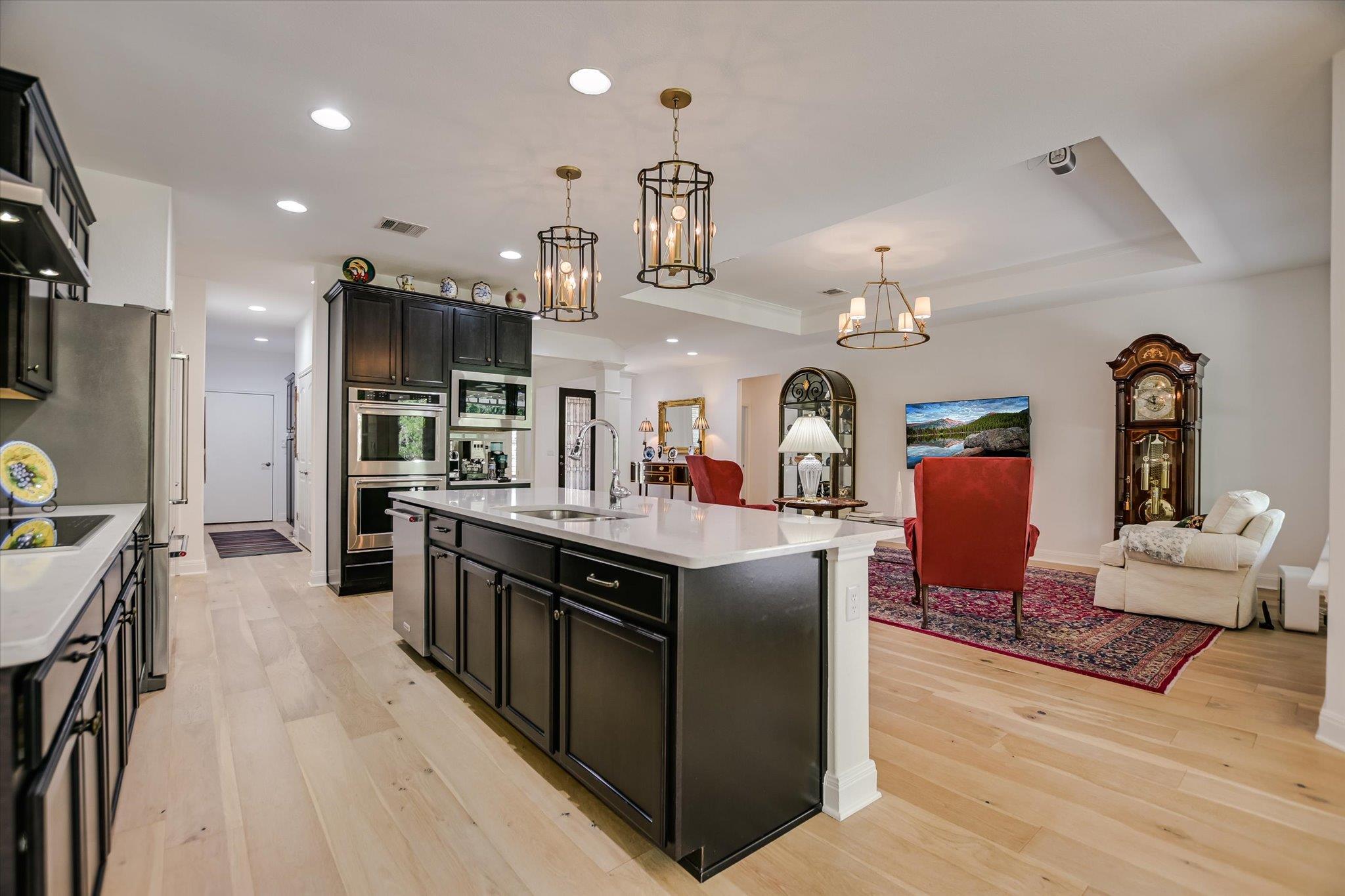 906 Holiday Creek Ln, Georgetown, TX 78633
