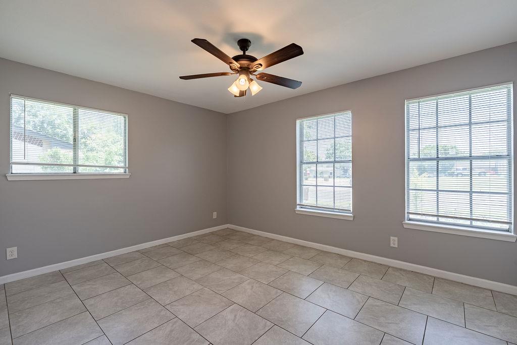 310 E Grady Dr, Austin, TX 78753