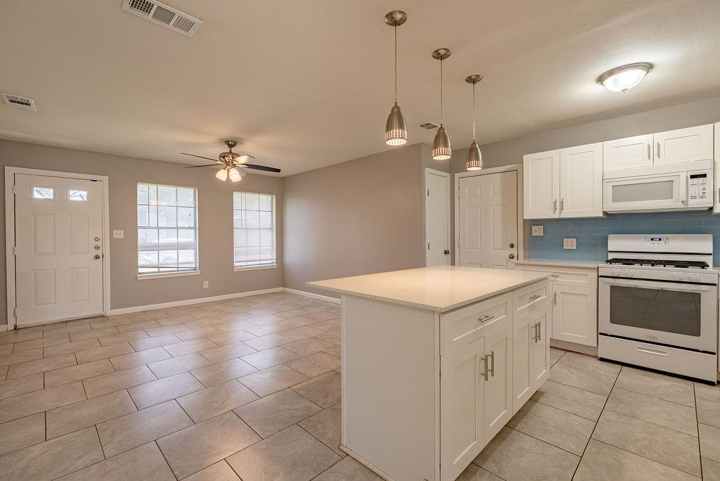 310 E Grady Dr, Austin, TX 78753
