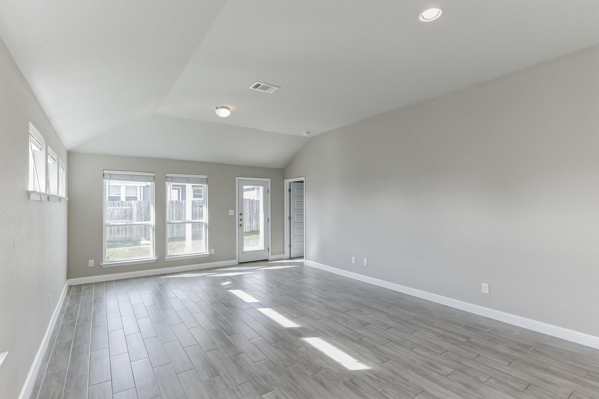 6044 Urbano Bnd # 147, Round Rock, TX 78665