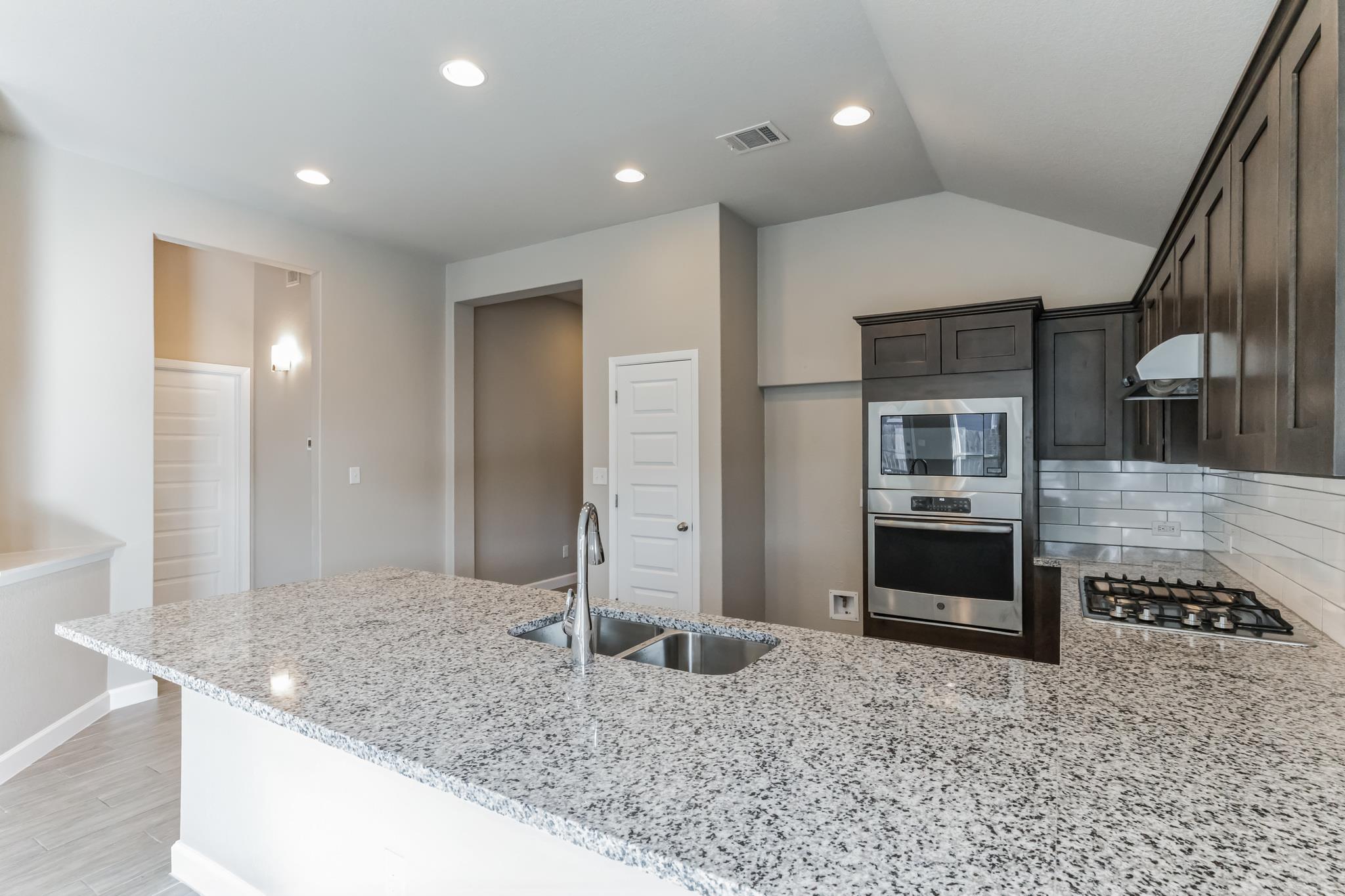 6044 Urbano Bnd # 147, Round Rock, TX 78665