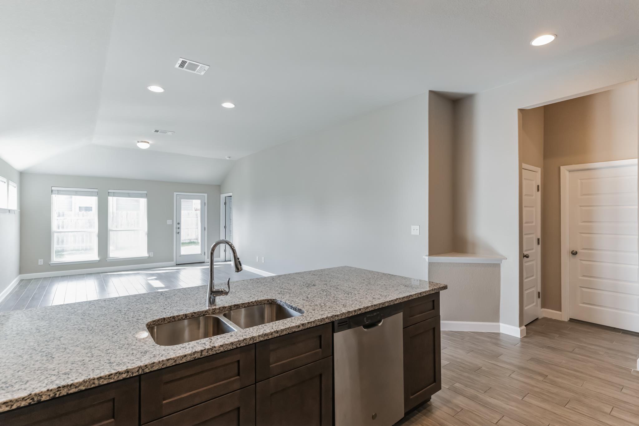 6044 Urbano Bnd # 147, Round Rock, TX 78665