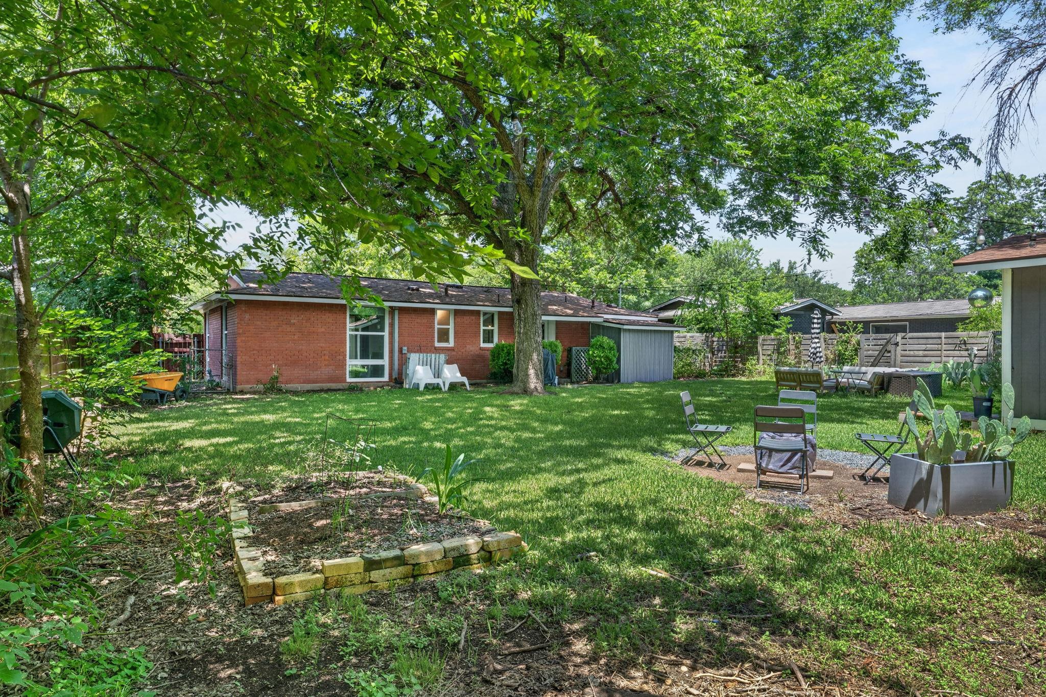 6215 Peggy St, Austin, TX 78723