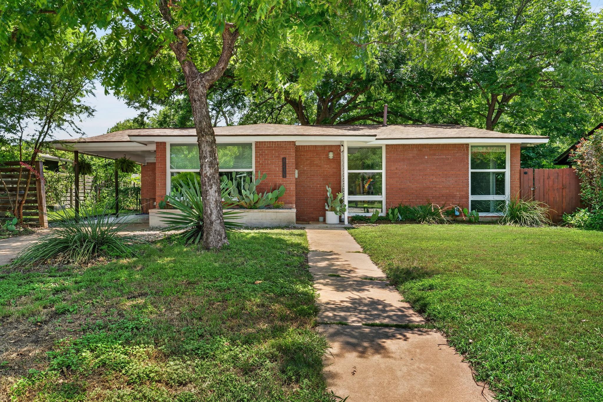 6215 Peggy St, Austin, TX 78723