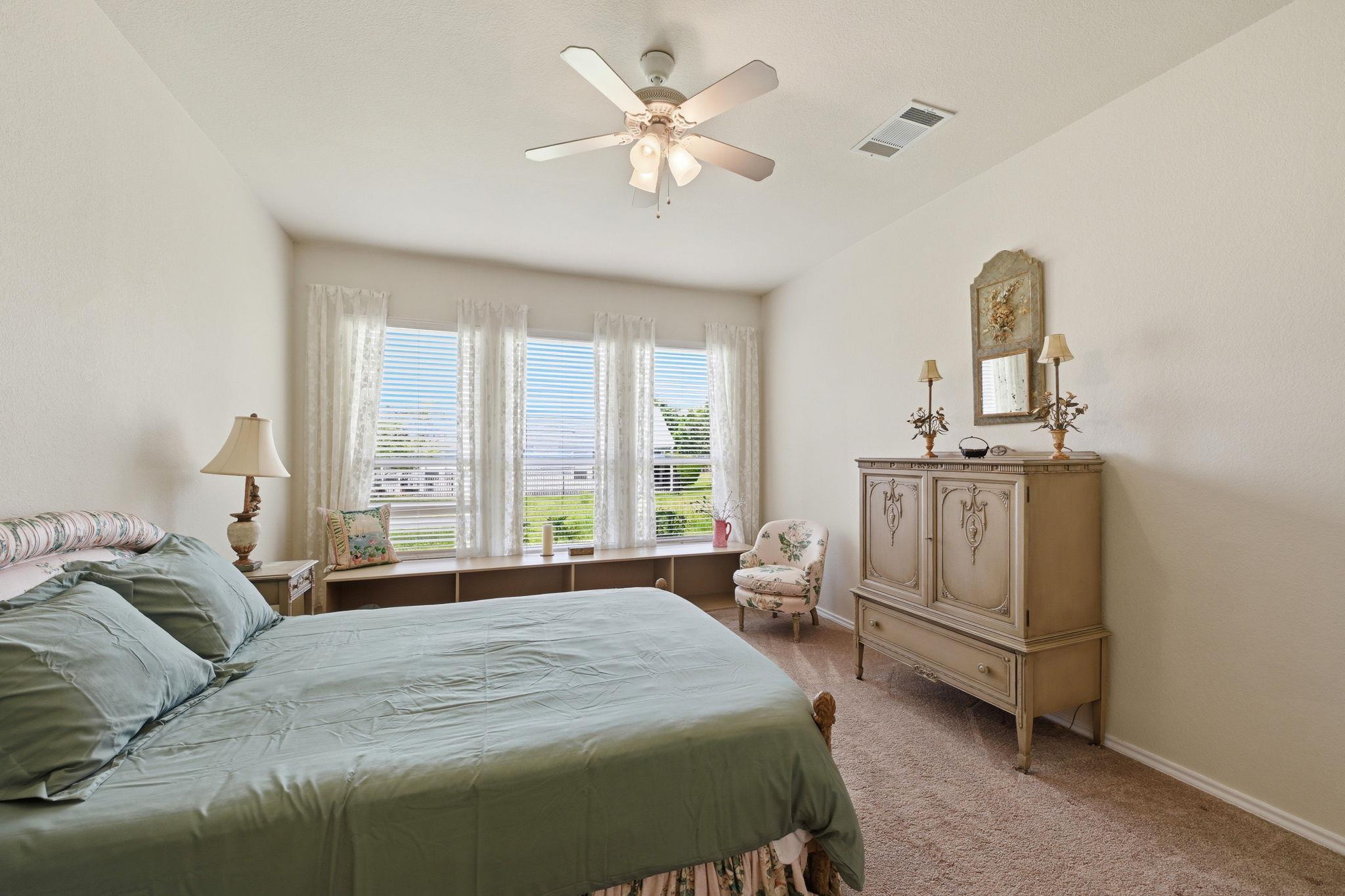 120 Bowie Cir, Georgetown, TX 78633