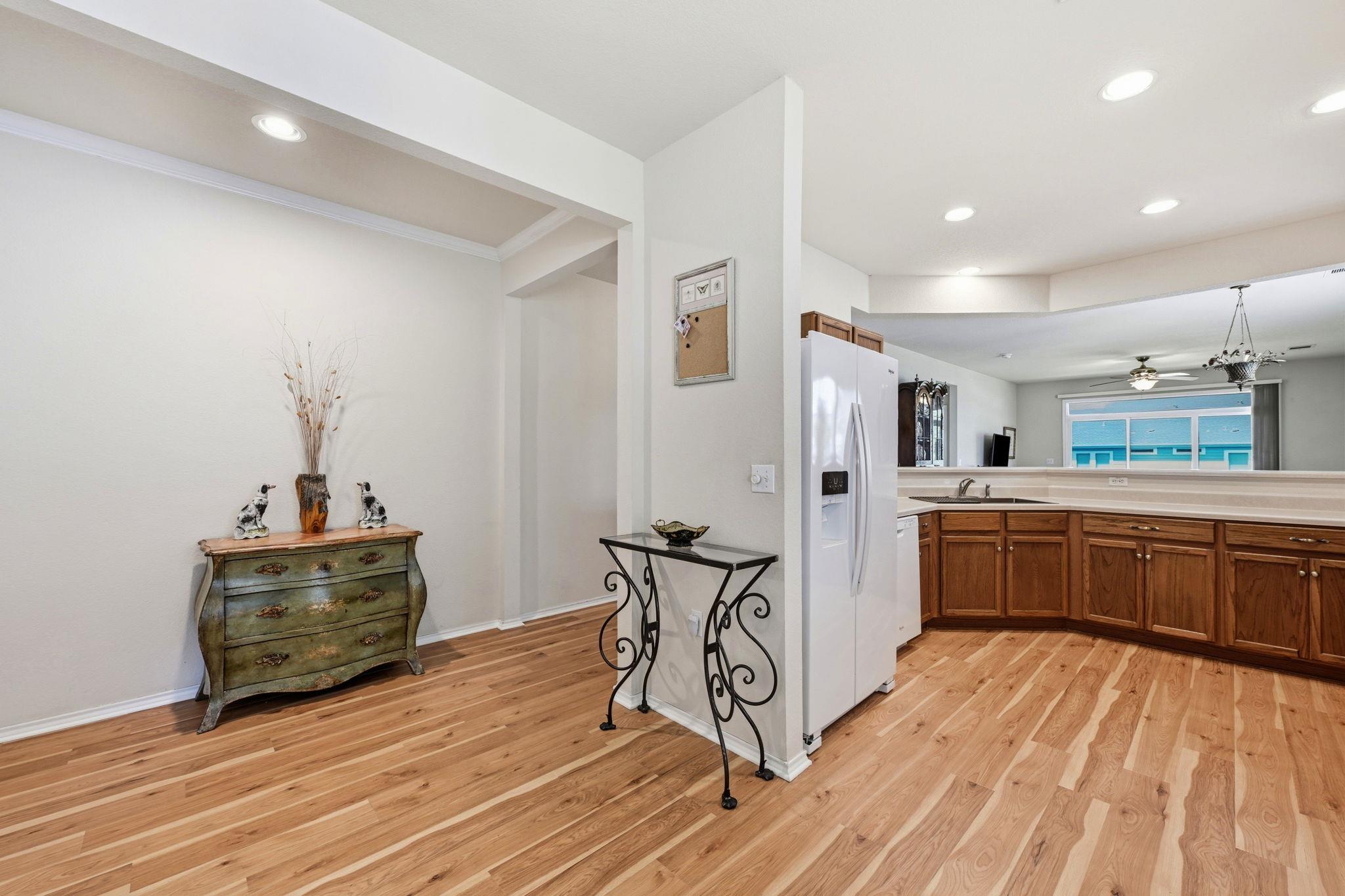 120 Bowie Cir, Georgetown, TX 78633