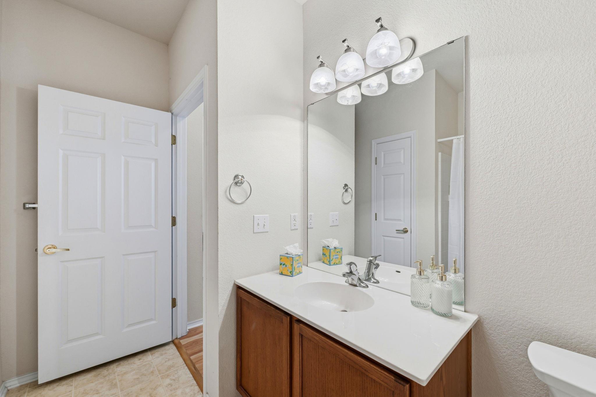 120 Bowie Cir, Georgetown, TX 78633