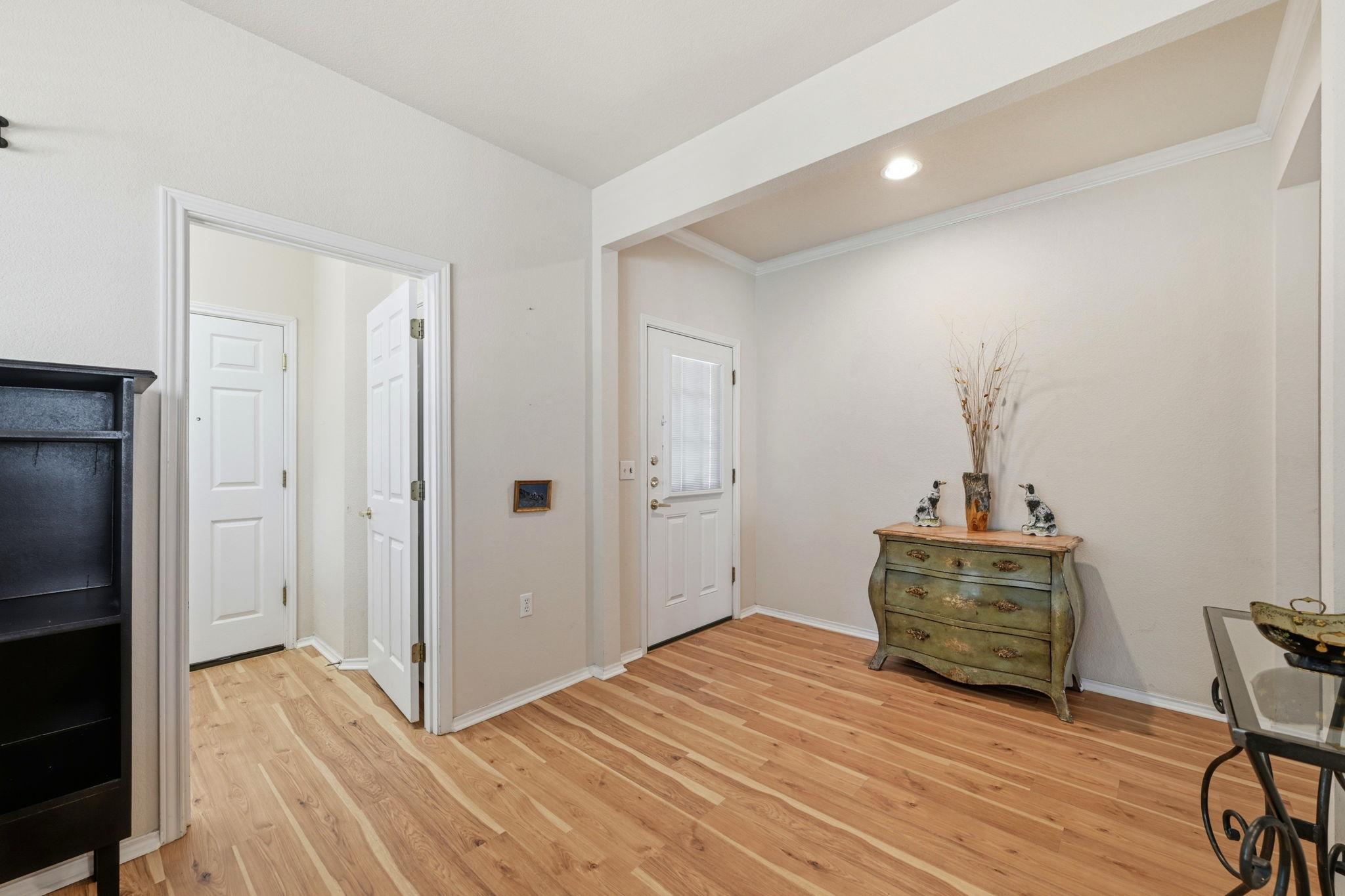 120 Bowie Cir, Georgetown, TX 78633