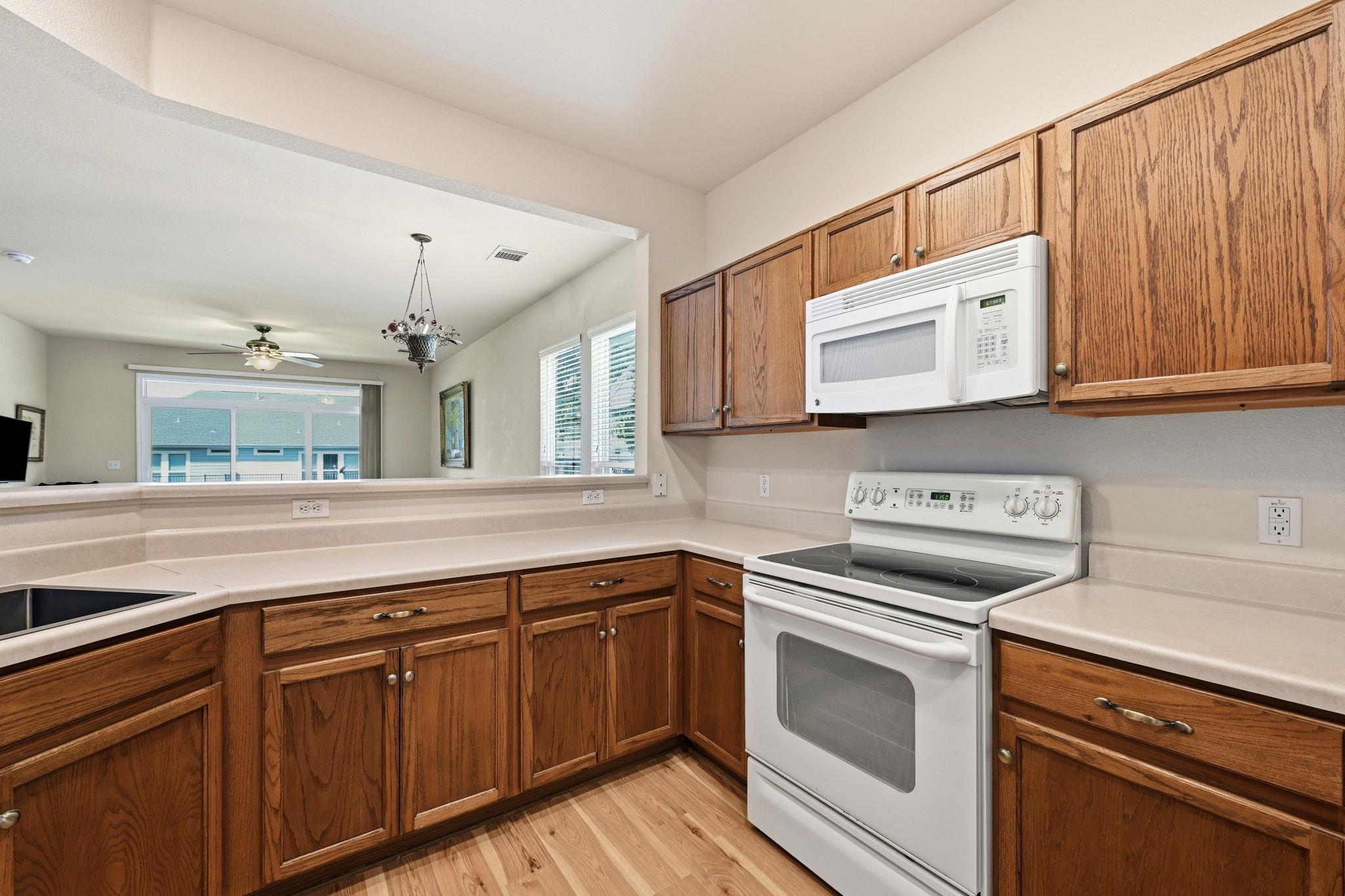 120 Bowie Cir, Georgetown, TX 78633