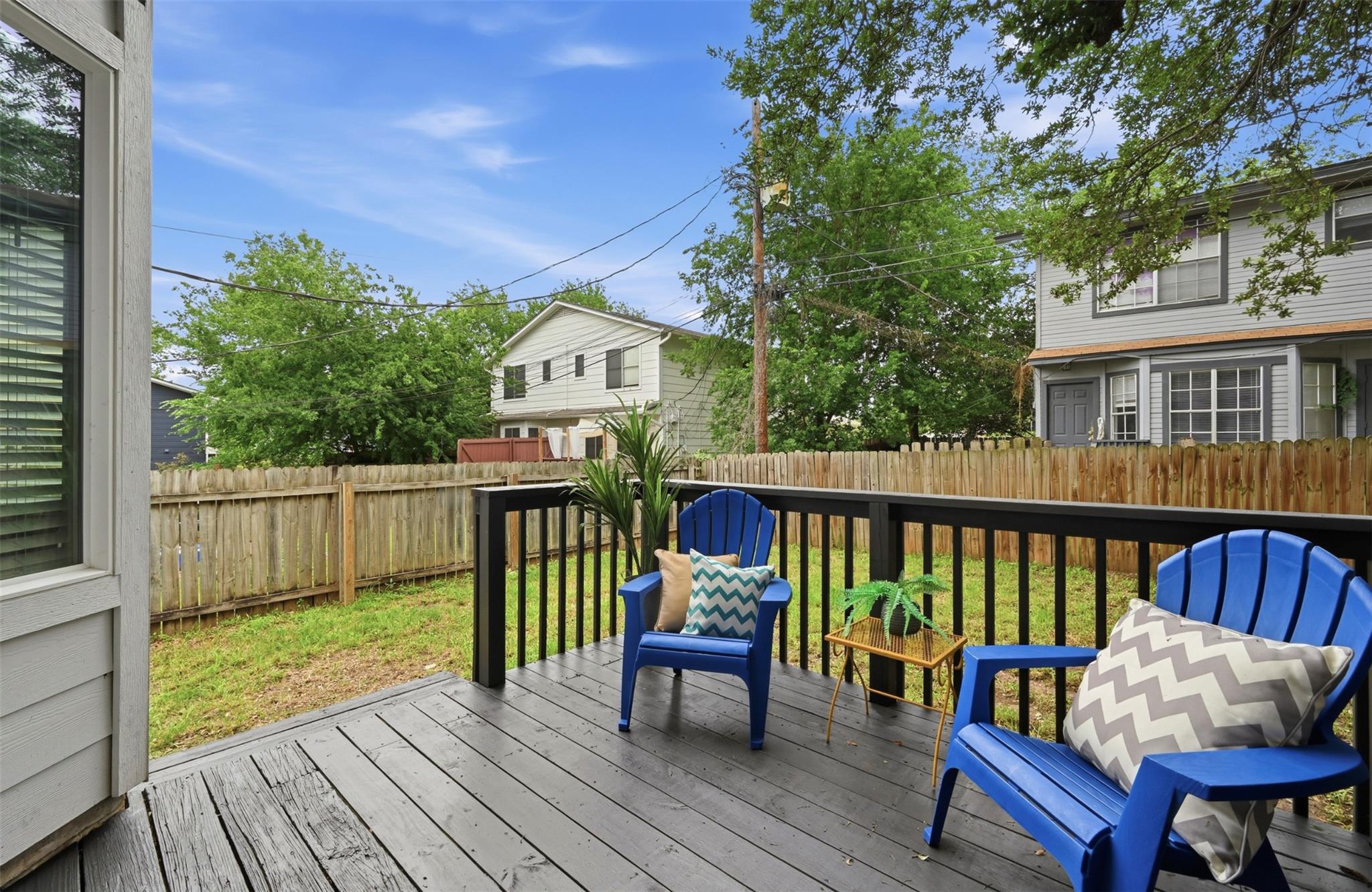 2105 Kirksey Dr, Austin, TX 78741