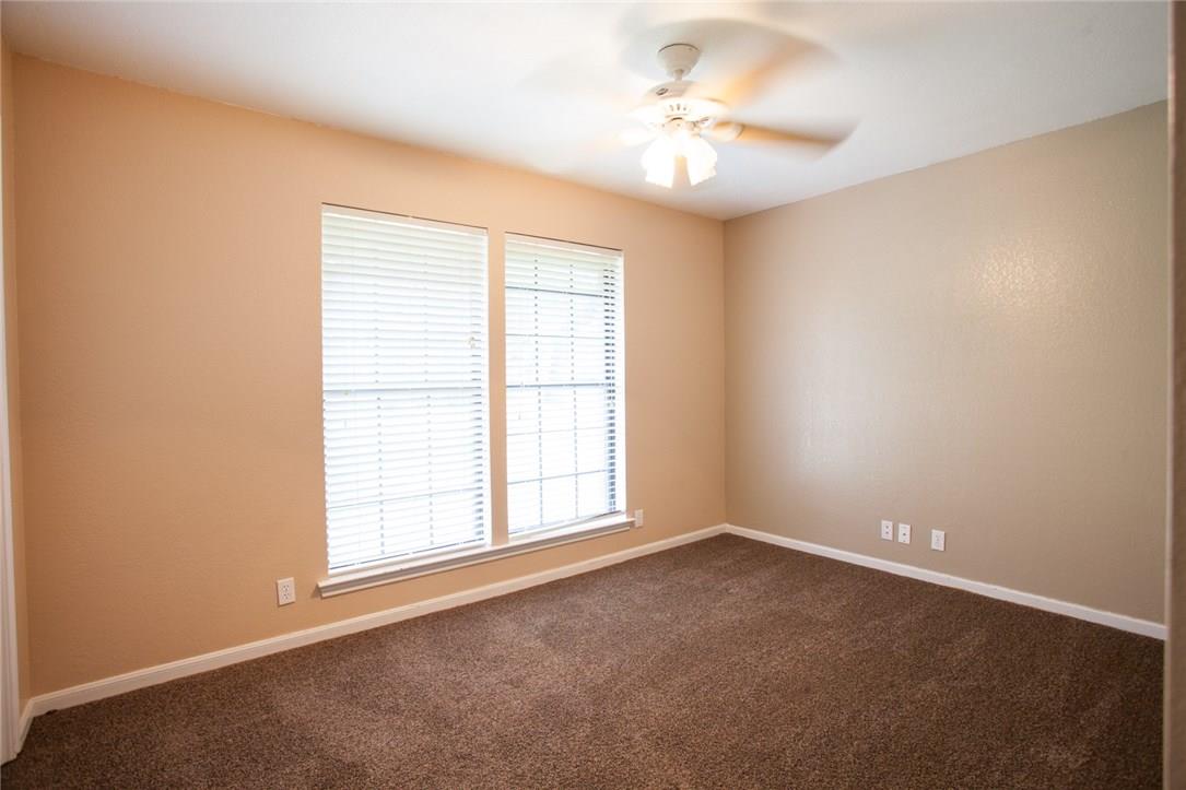 309 Juniper Dr, Mountain City, TX 78610