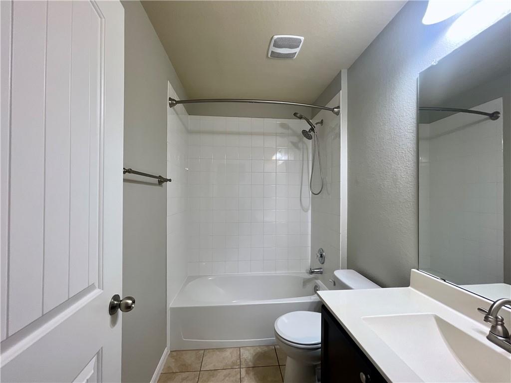 115 Leona River Trl, Hutto, TX 78634