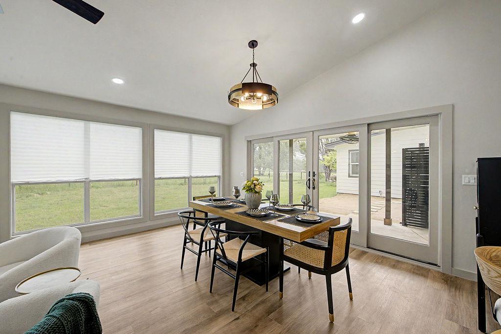 200 E Meadow Ln, Wimberley, TX 78676